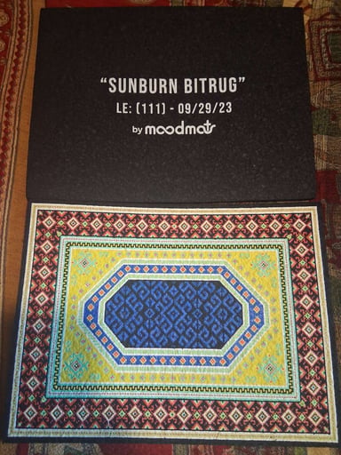 Preview pic of Rare* Glow in the dark "Sunburn" Bitrug, Moodmat (UV Reactive)