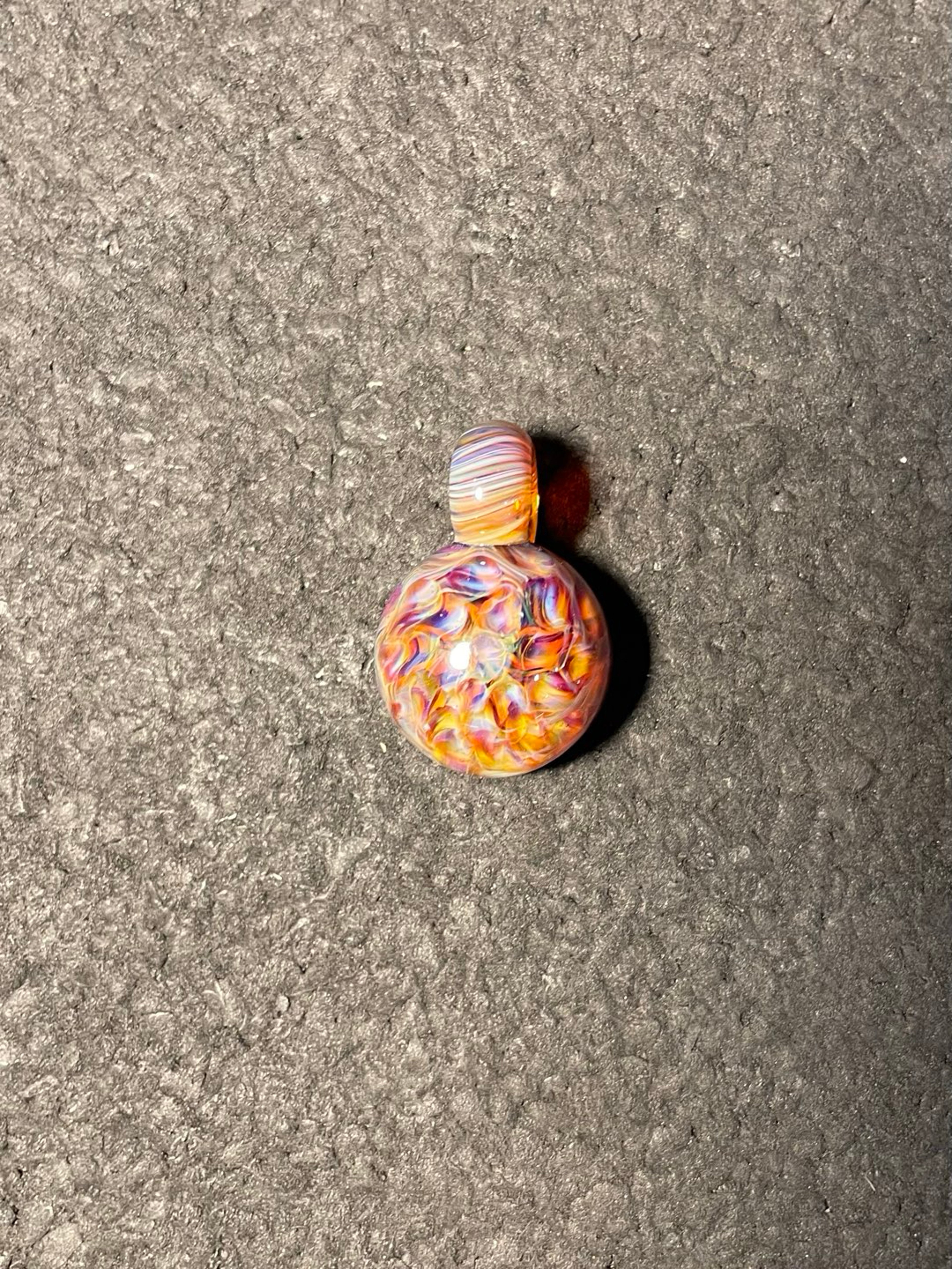 Preview pic of VF Glass UV Pendant 3