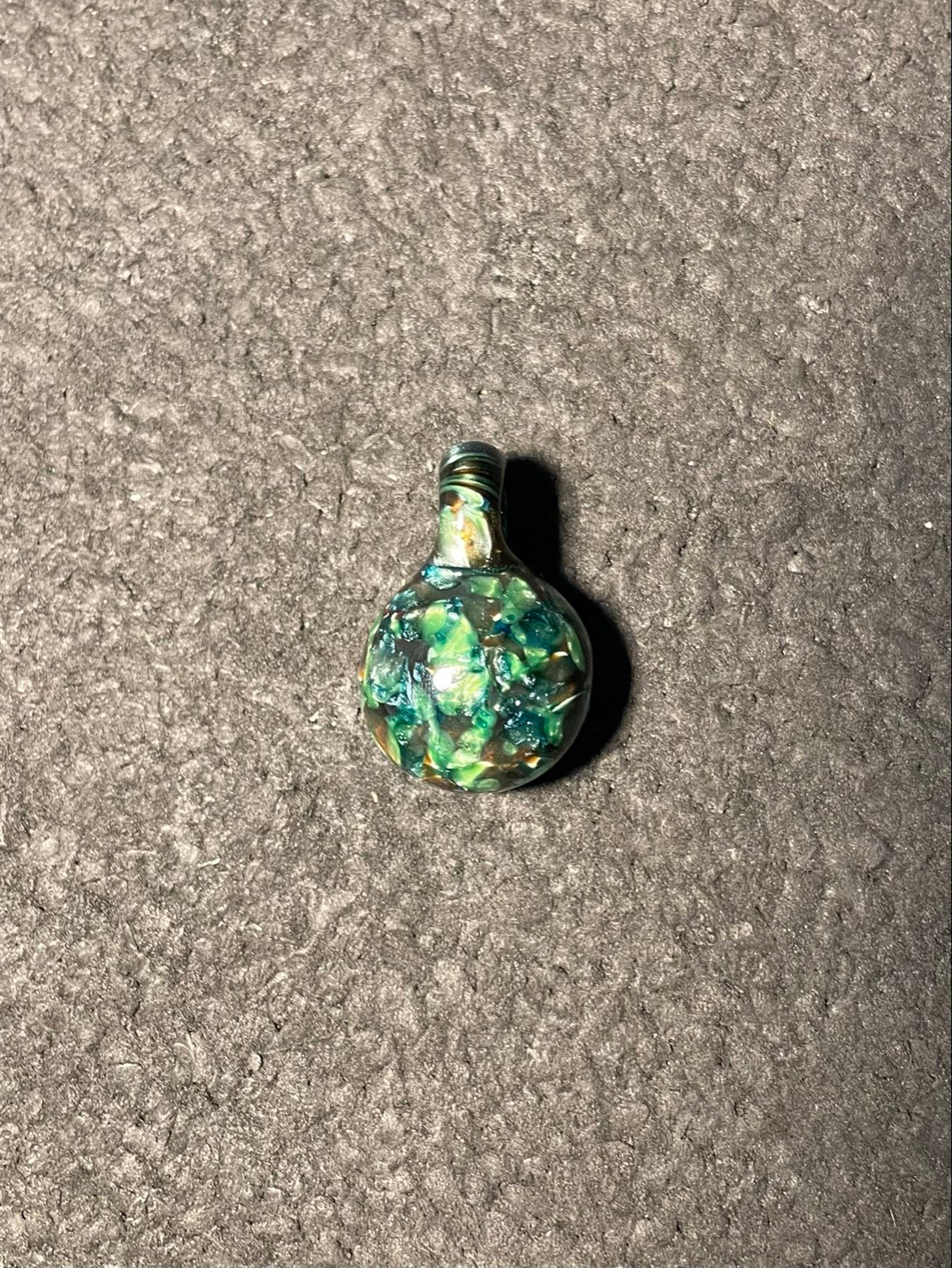 Preview pic of VF Glass UV Pendant 4
