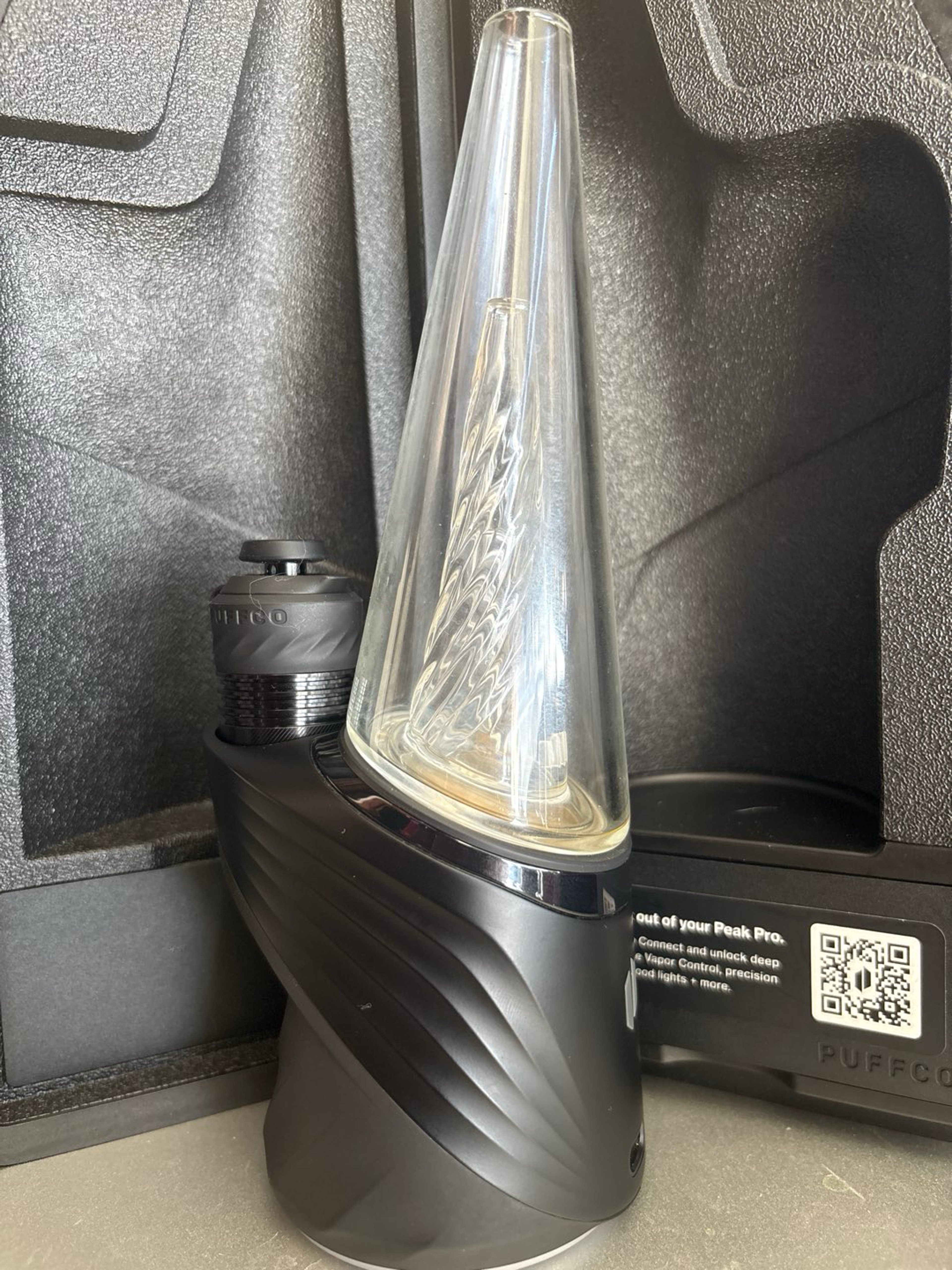 Preview pic of Puffco peak pro onyx