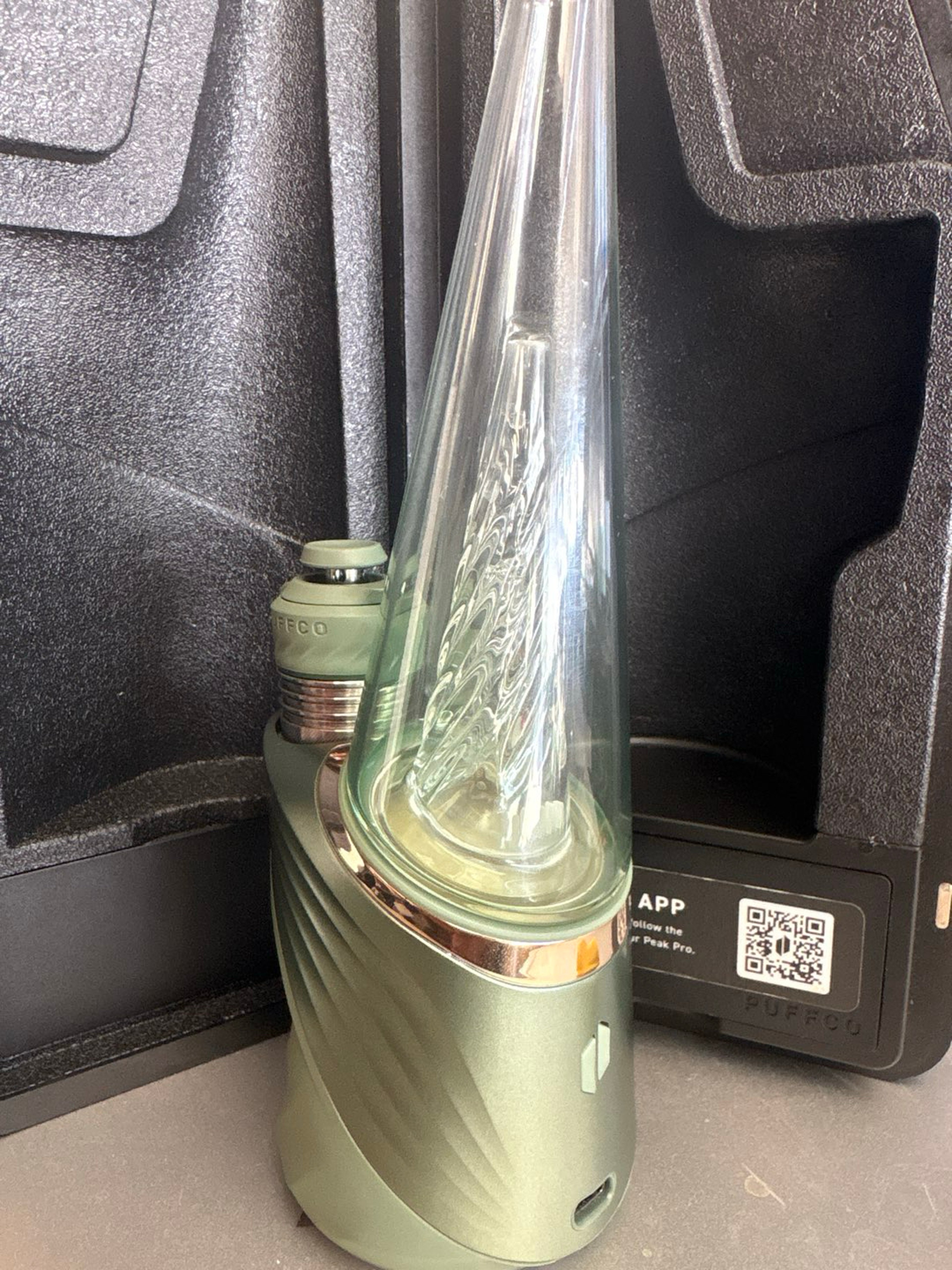 Preview pic of Puffco peak pro flourish edition