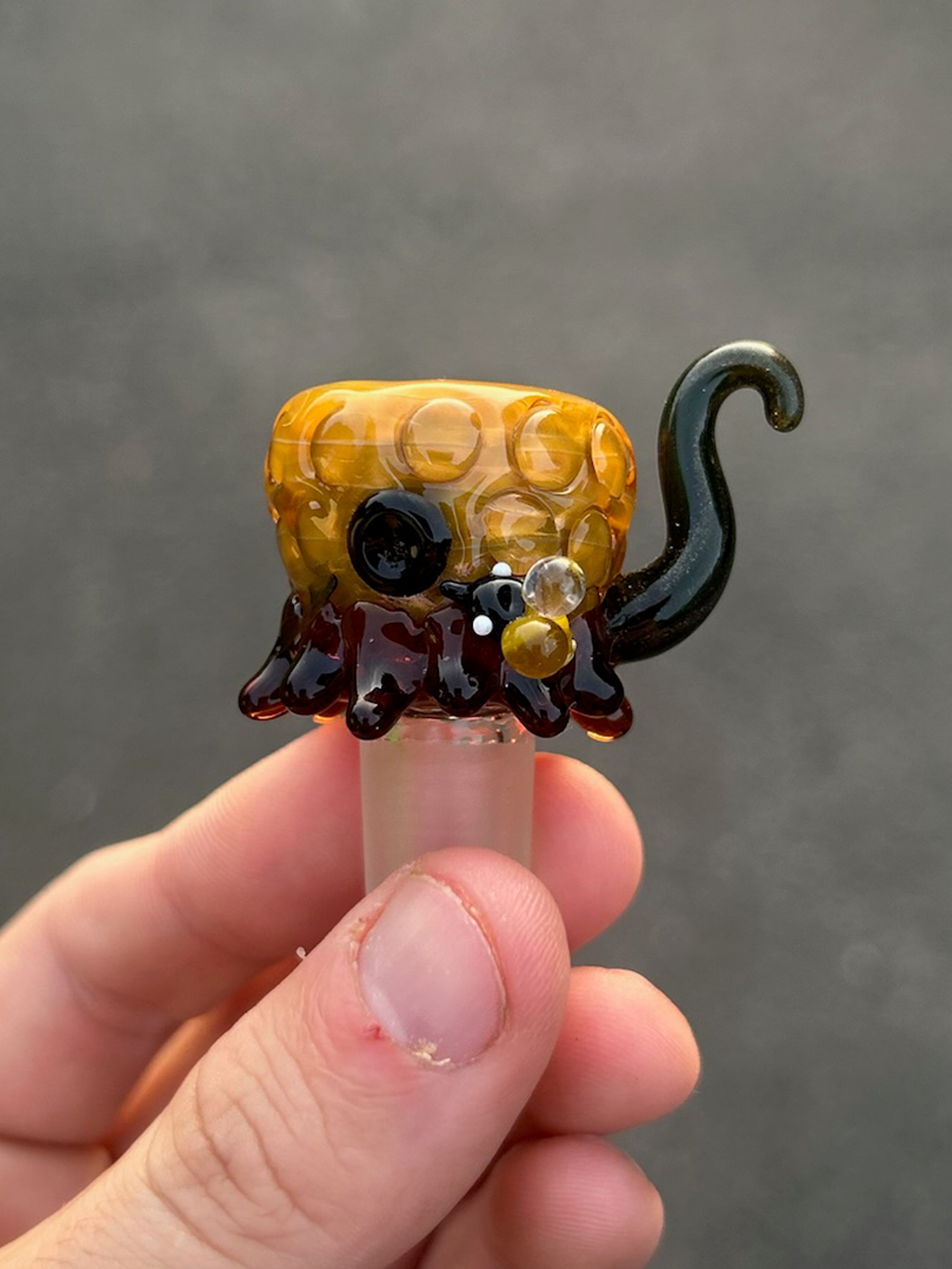 Preview pic of Empire Glass Works 14mm Bee Hive Slide