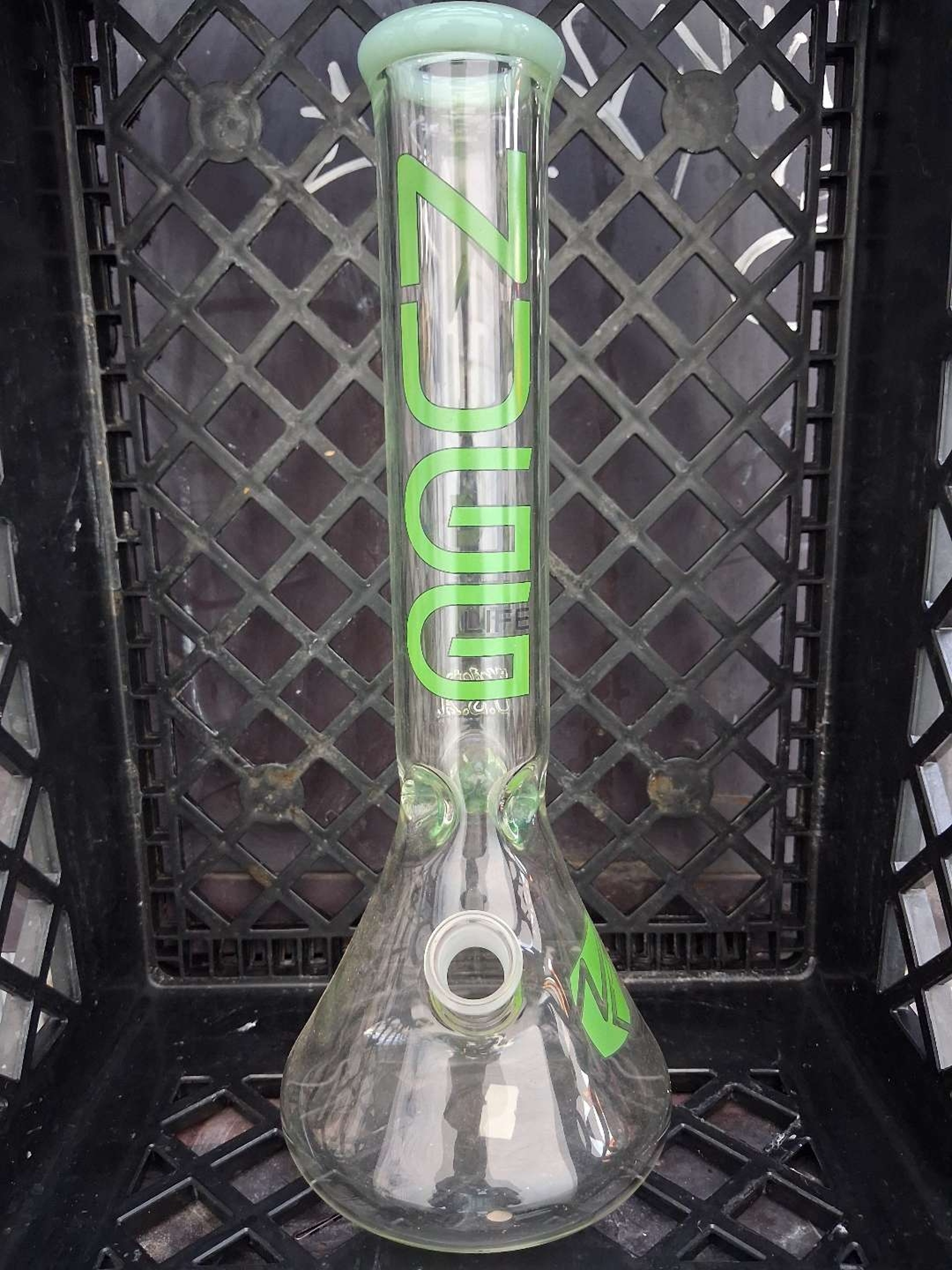 Nugg Glass Bong 18" image 0