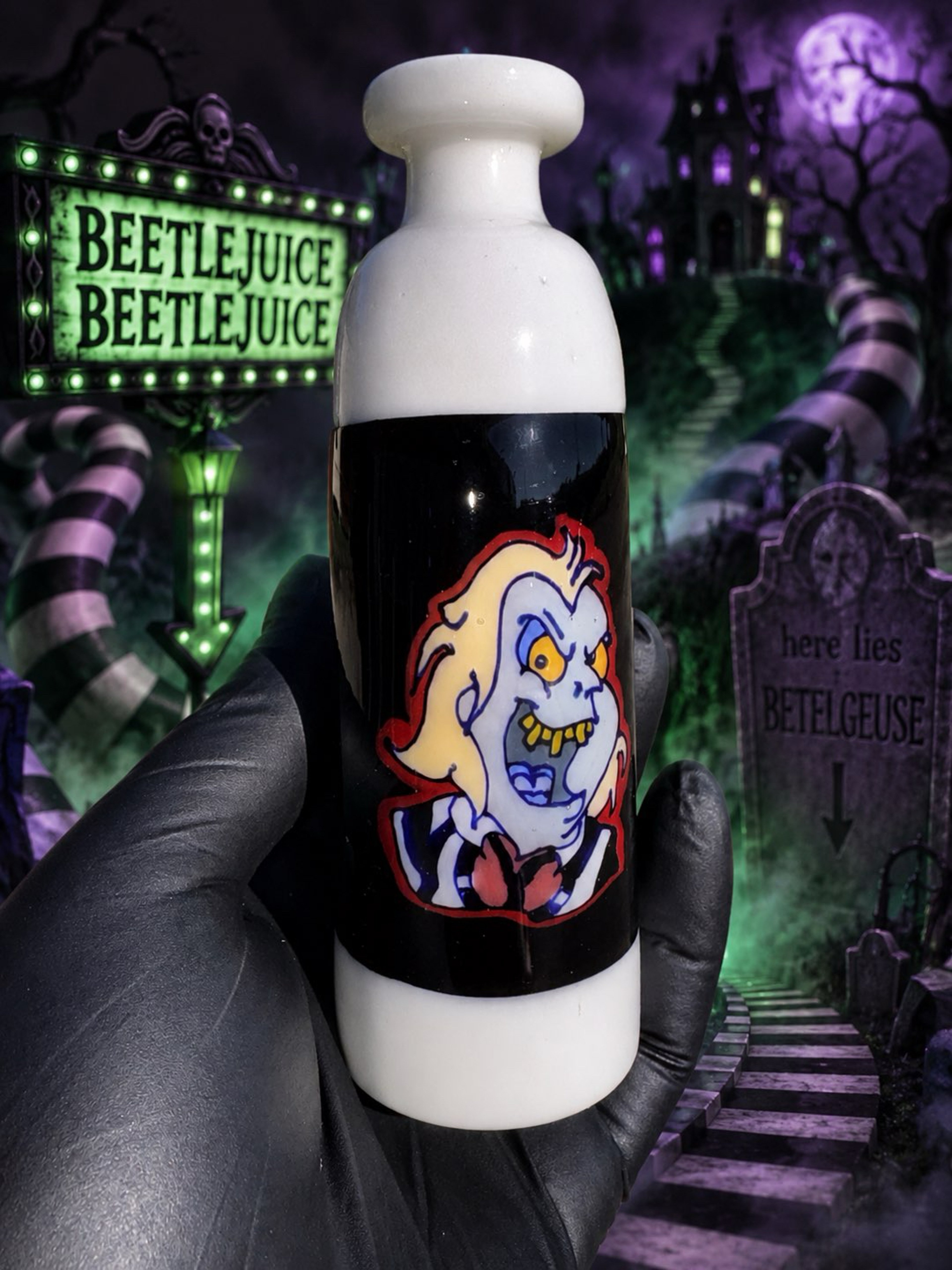 Preview pic of ARMORORGLASSNOAH Beetlejuice banger hanger