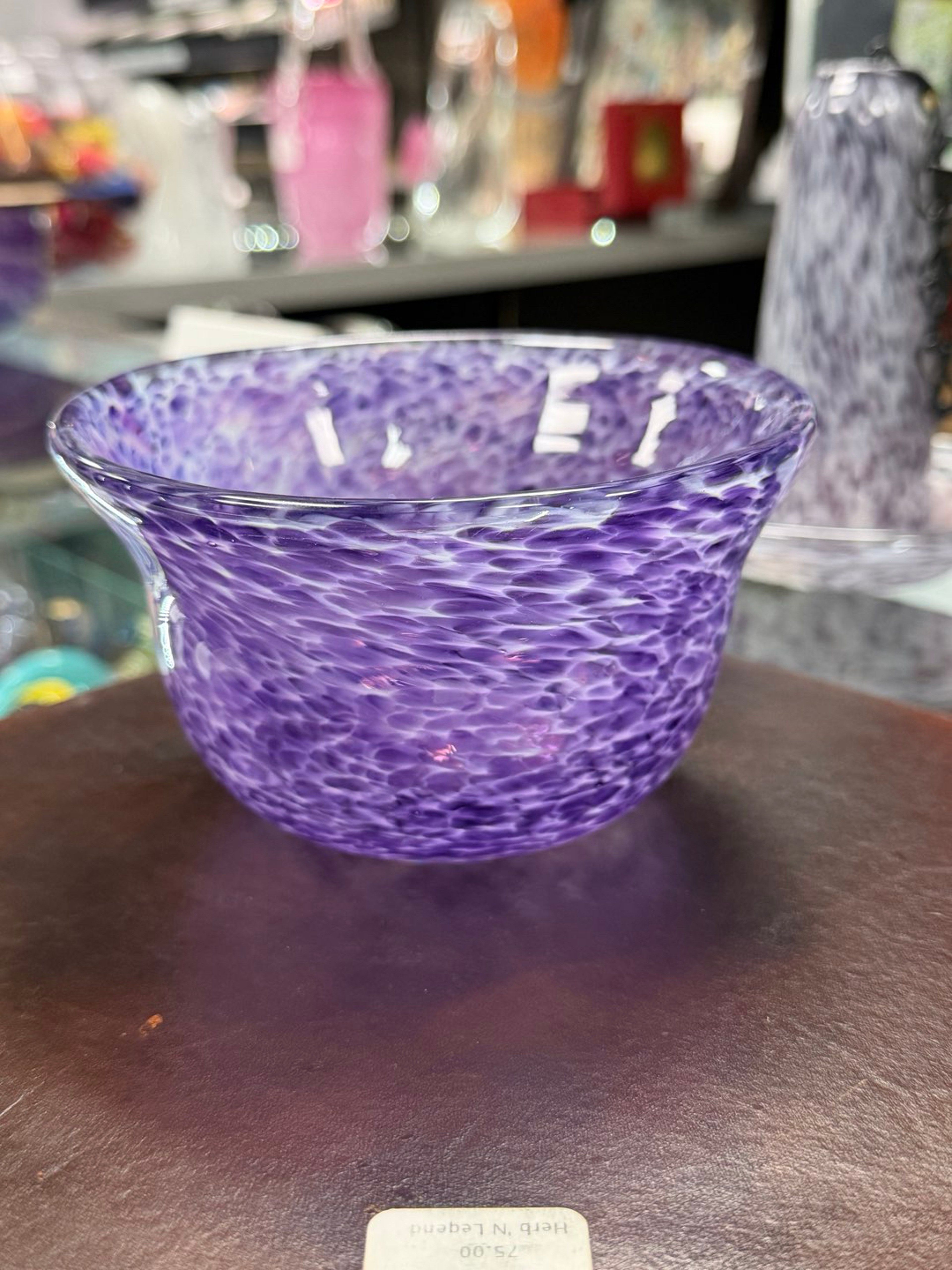 Preview pic of Pipp Squeak glass bowl