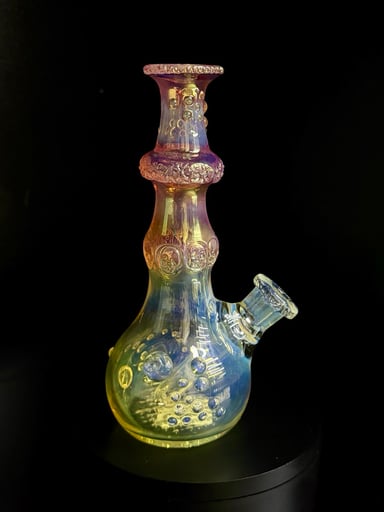 Preview pic of Hensley Glass Art fumed/carved rig