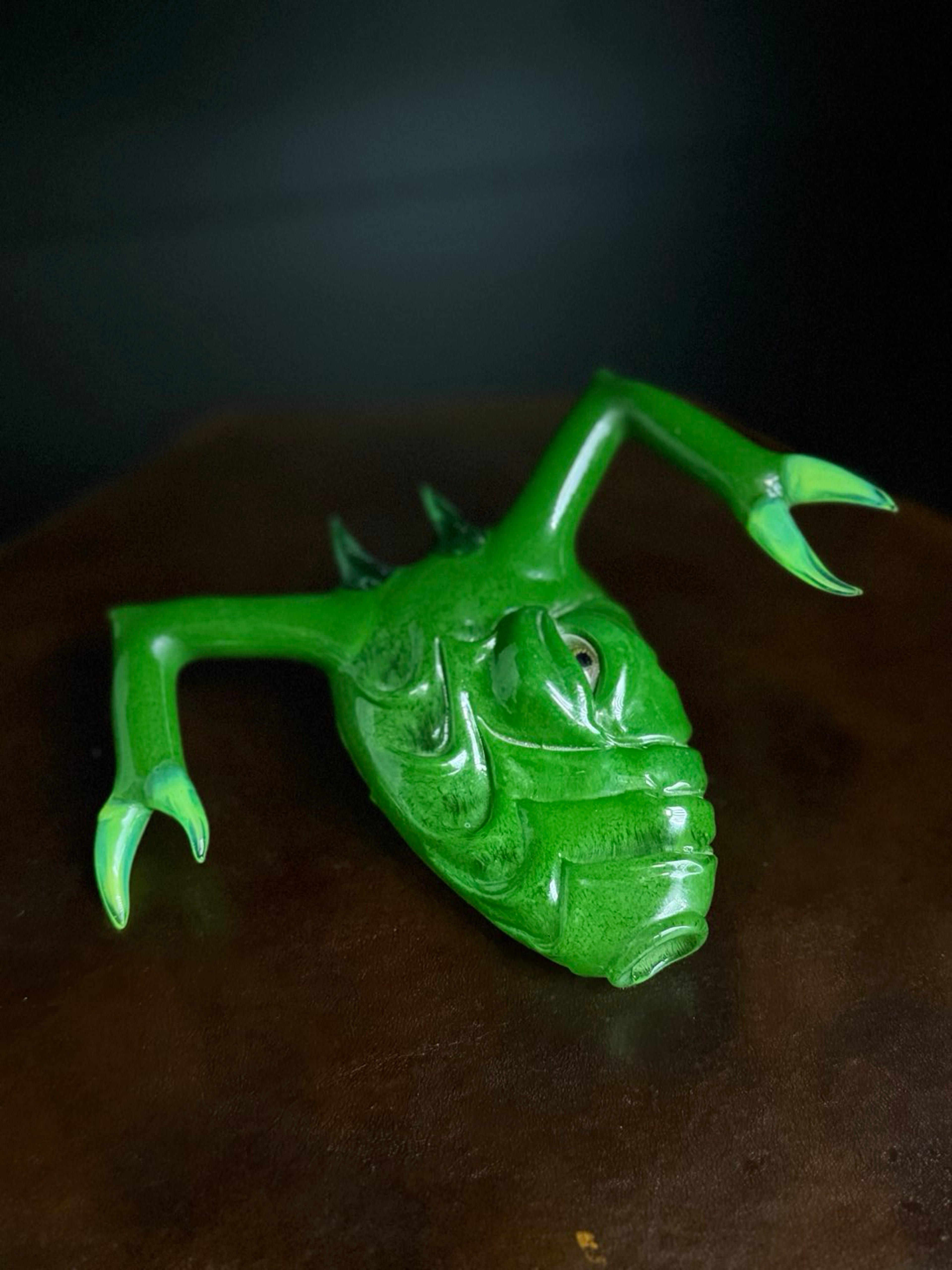 Preview pic of Salt Glass sculpture pipe