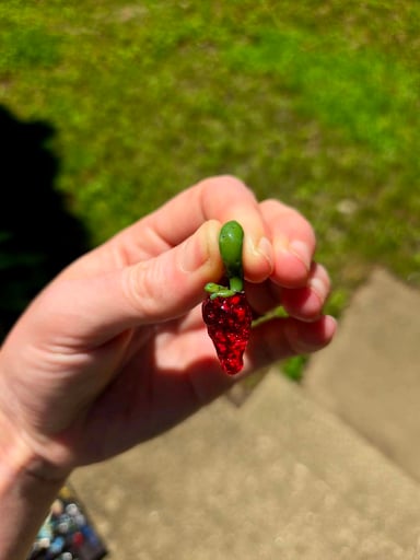 Preview pic of Strawberry Pendant