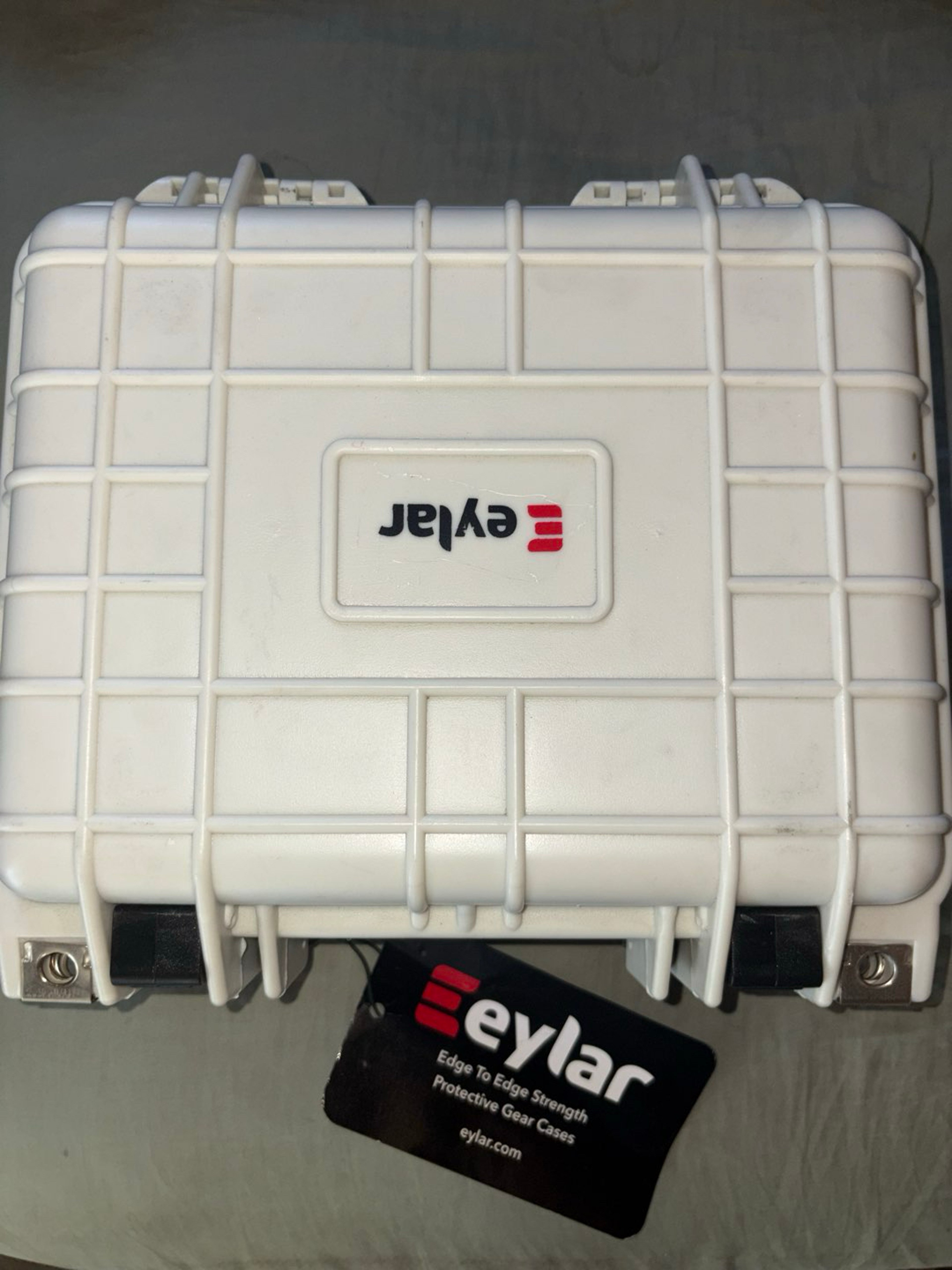 Preview pic of Eylar gear case waterproof & shock resistant w/ fam 10”