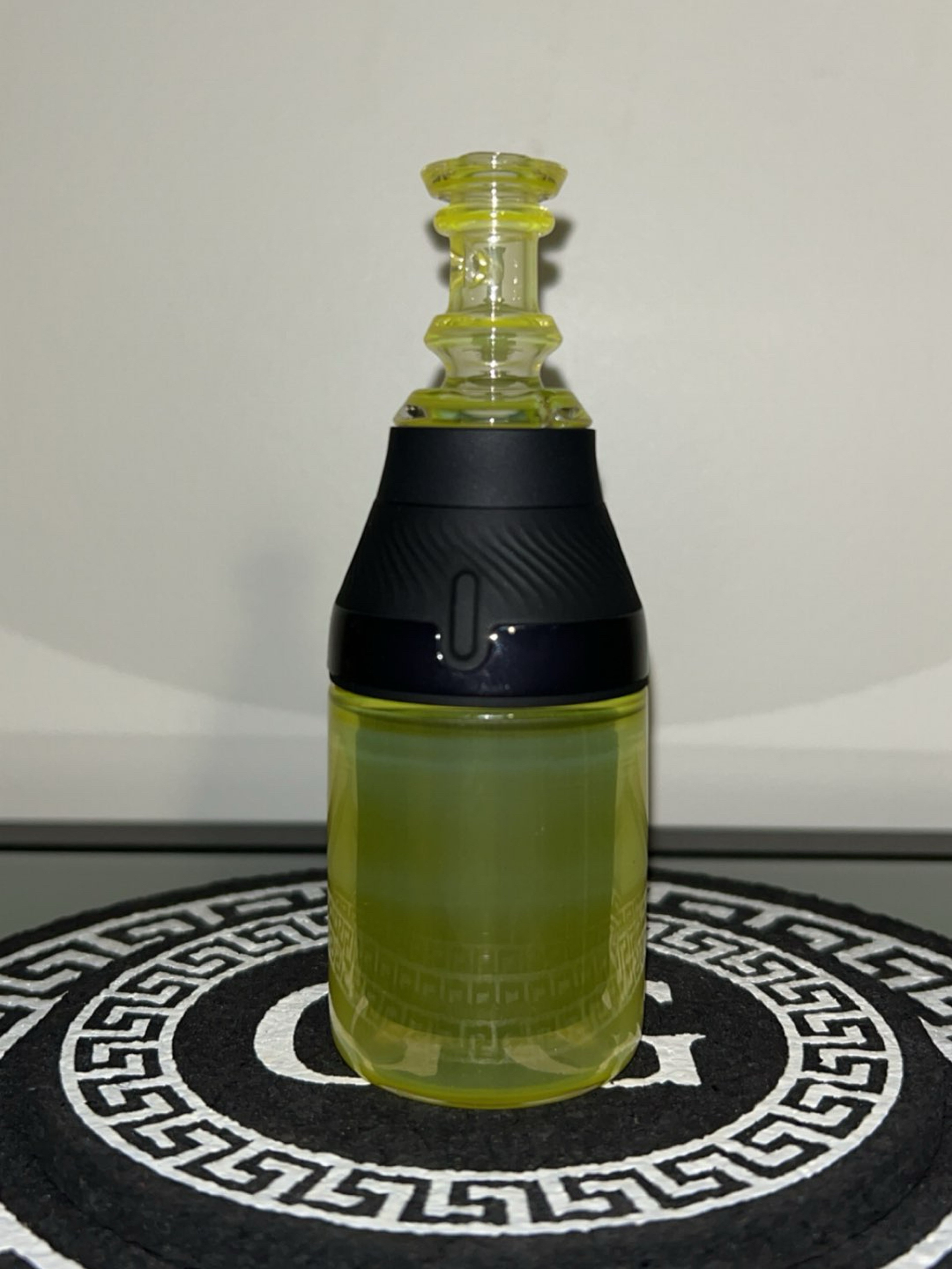 Preview pic of Proxy V2 Heady Core Kit Twisted Boro Yellow Glass Topper
