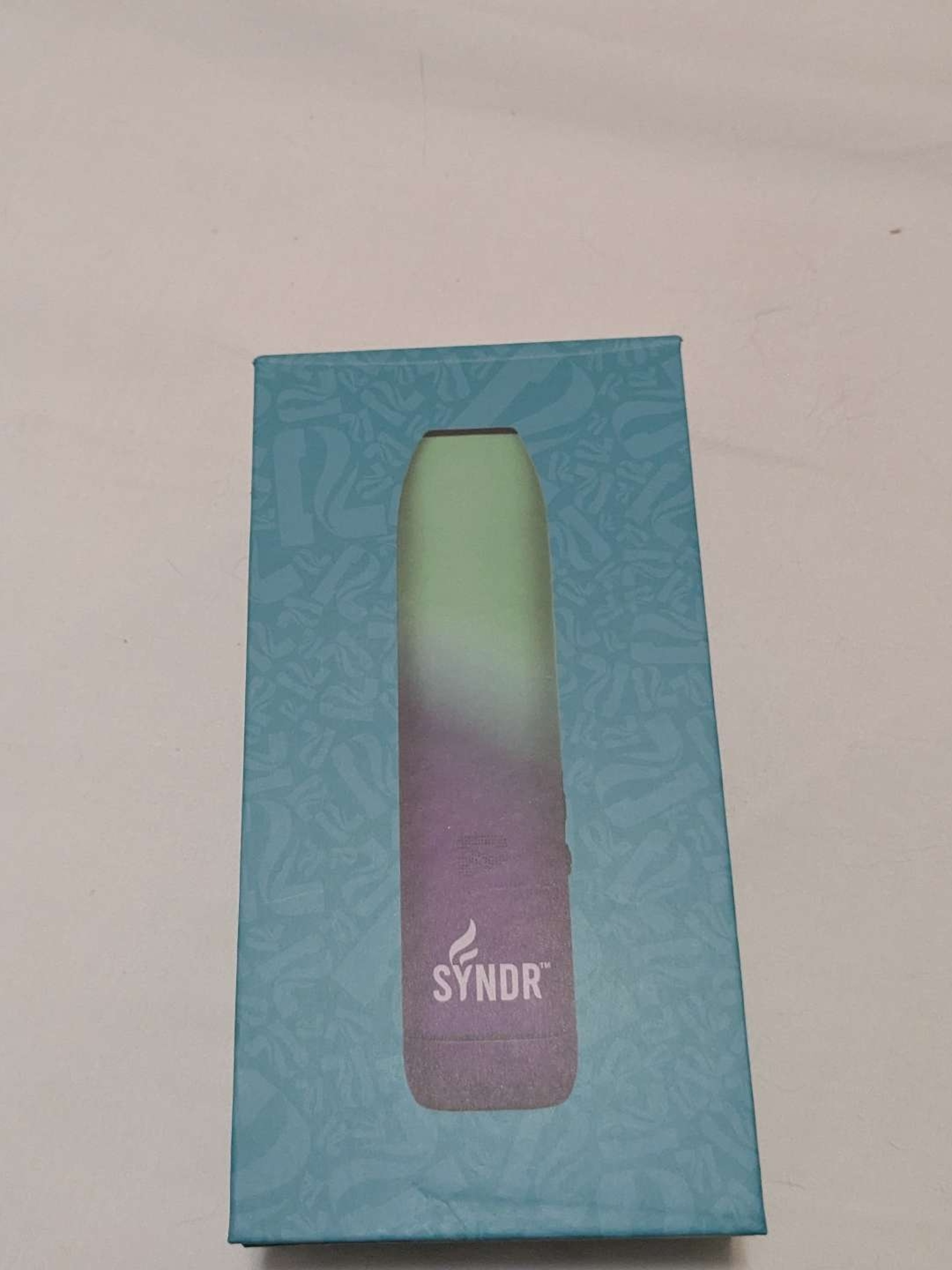 Preview pic of Synder color changing dry herb vape