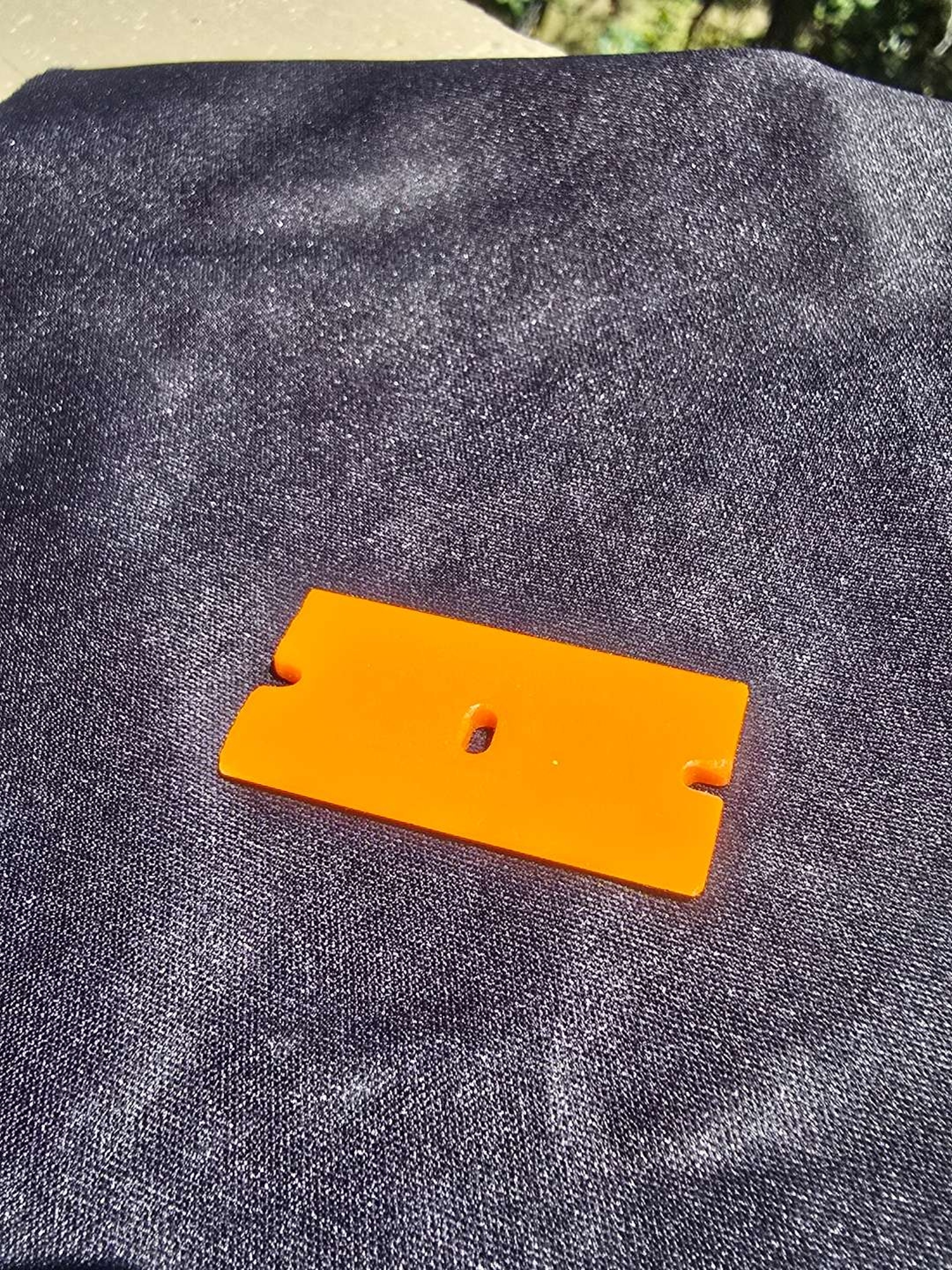 Preview pic of Straight Razor by GlassMD
