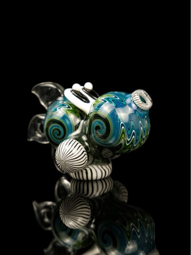 Preview pic of Lee Machine Yoshi pipe pendant