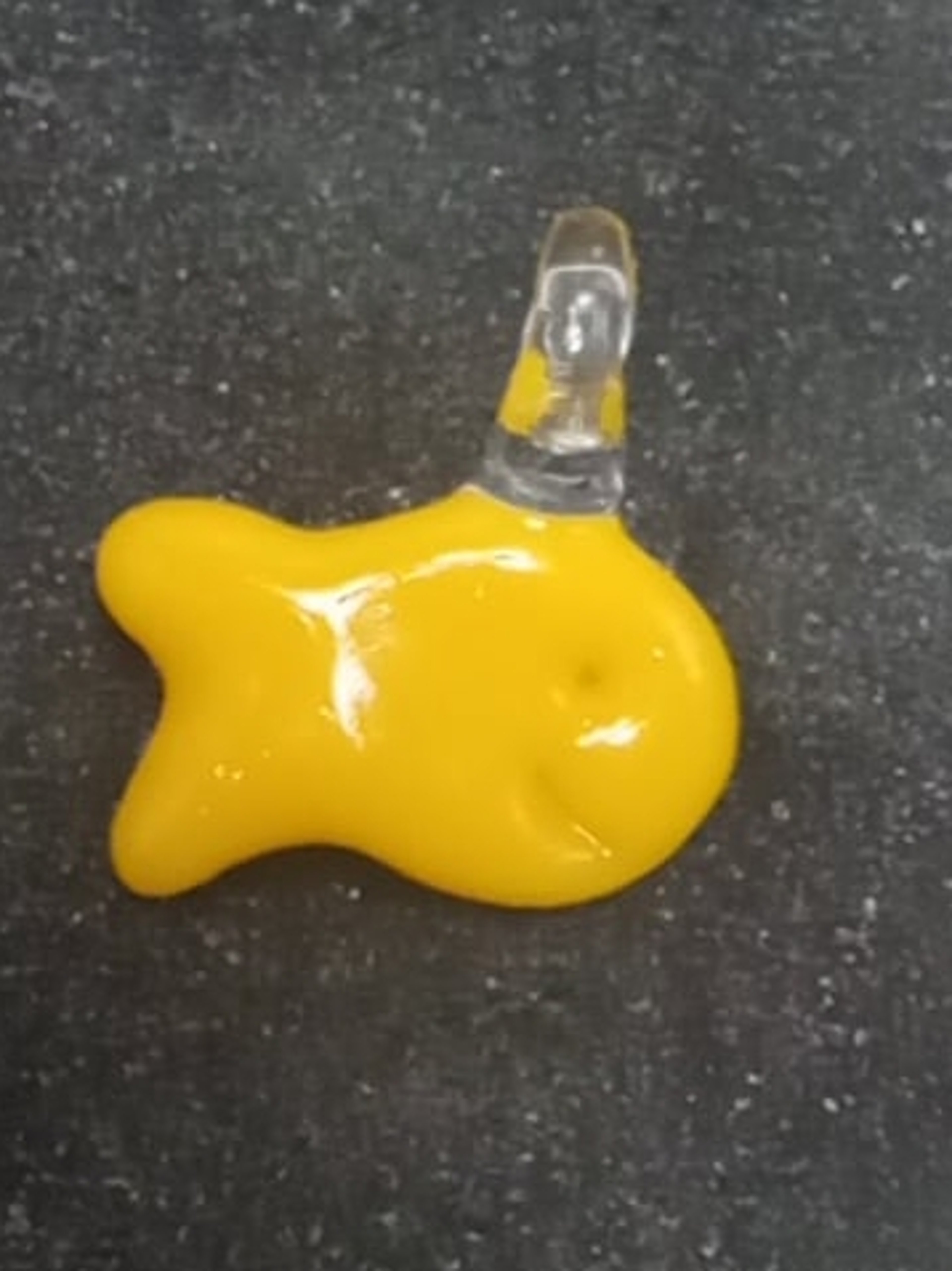 Preview pic of Heady,Glass,GOLDFISH SNACK CRACKER Pendy!