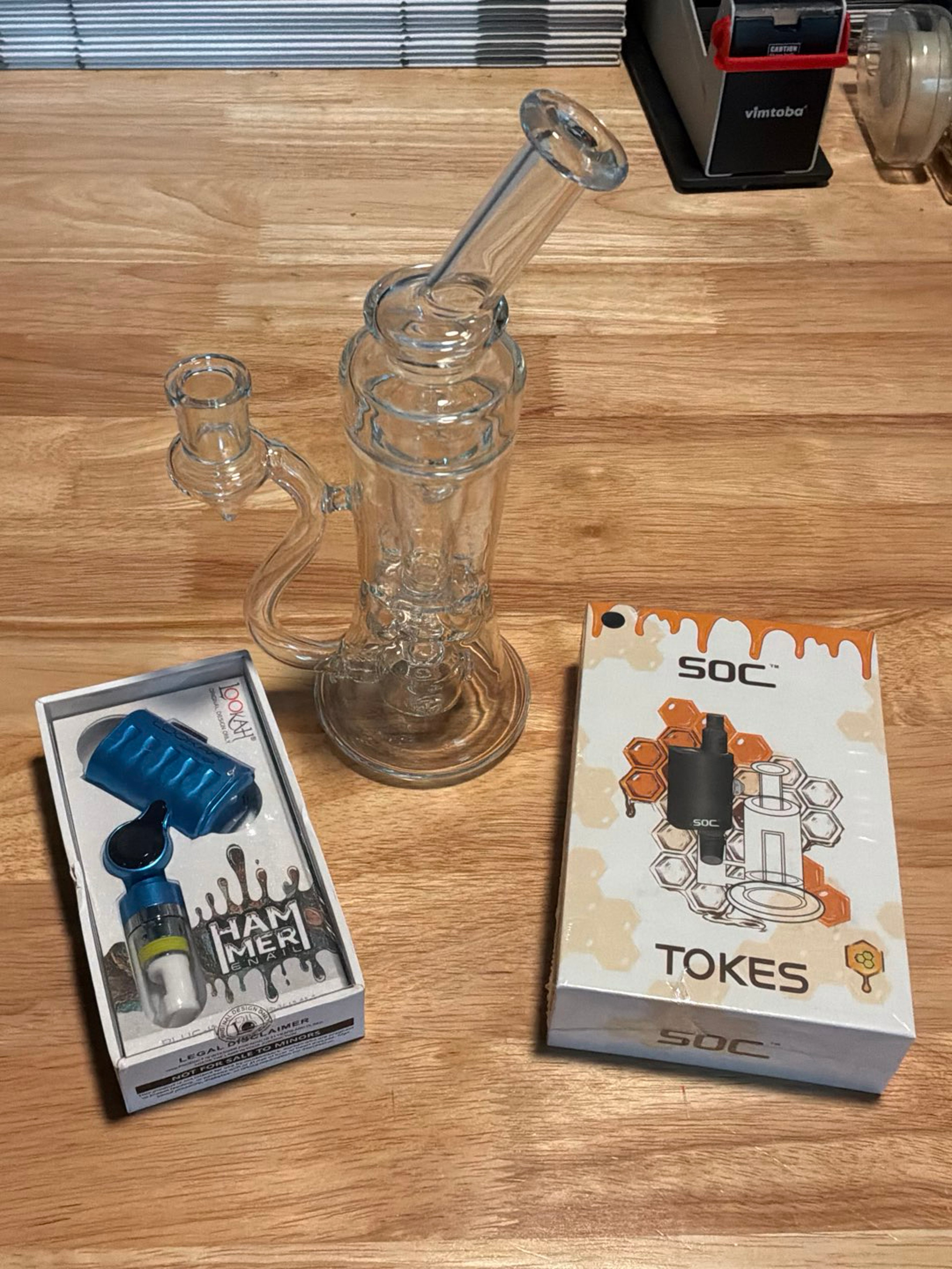 Preview pic of Citadel Dab Rig & Lookah Hammer (free SOC Tokes)