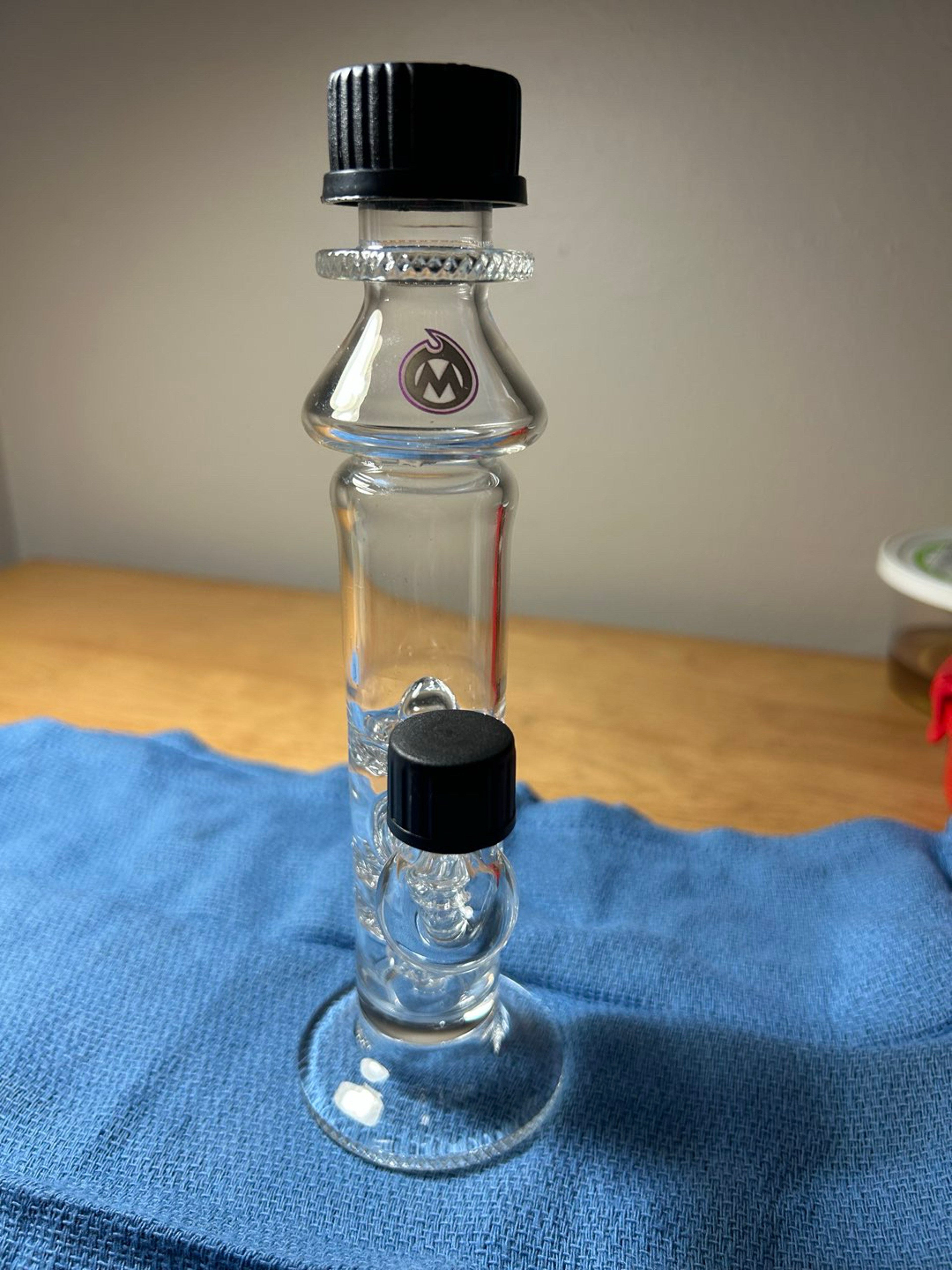 Preview pic of Moocah x Nameless Glass 10mm Travel Rig w/ screw on caps included