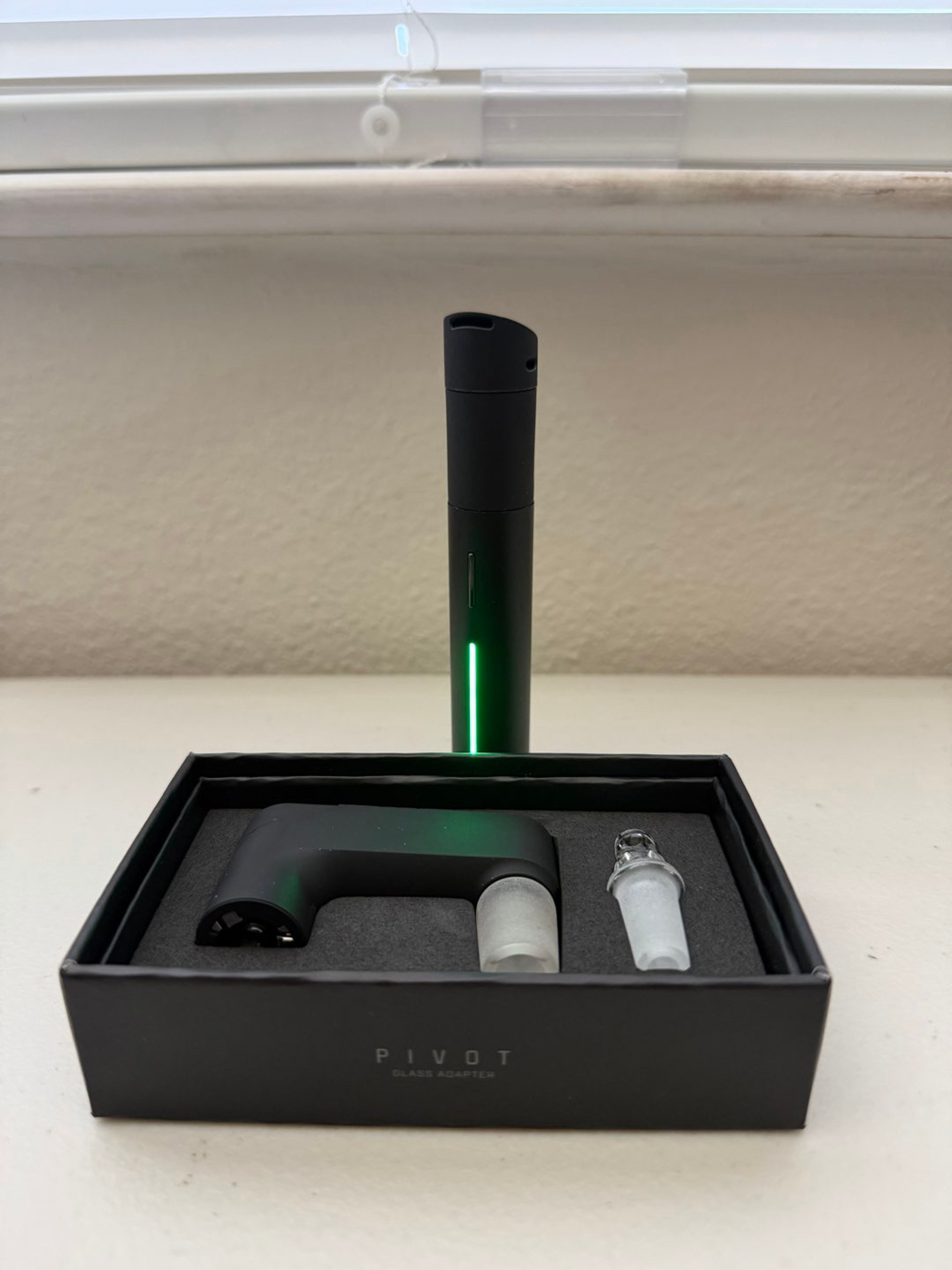 Preview pic of Puffco Pivot + Glass Adapter Setup