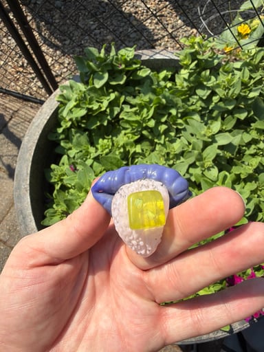 Preview pic of Illuminati Acid opal tongue UV pendant