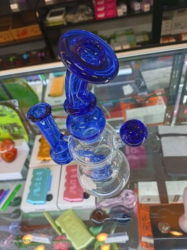Preview pic of Sika glass hand blown rig never used about 8in tall