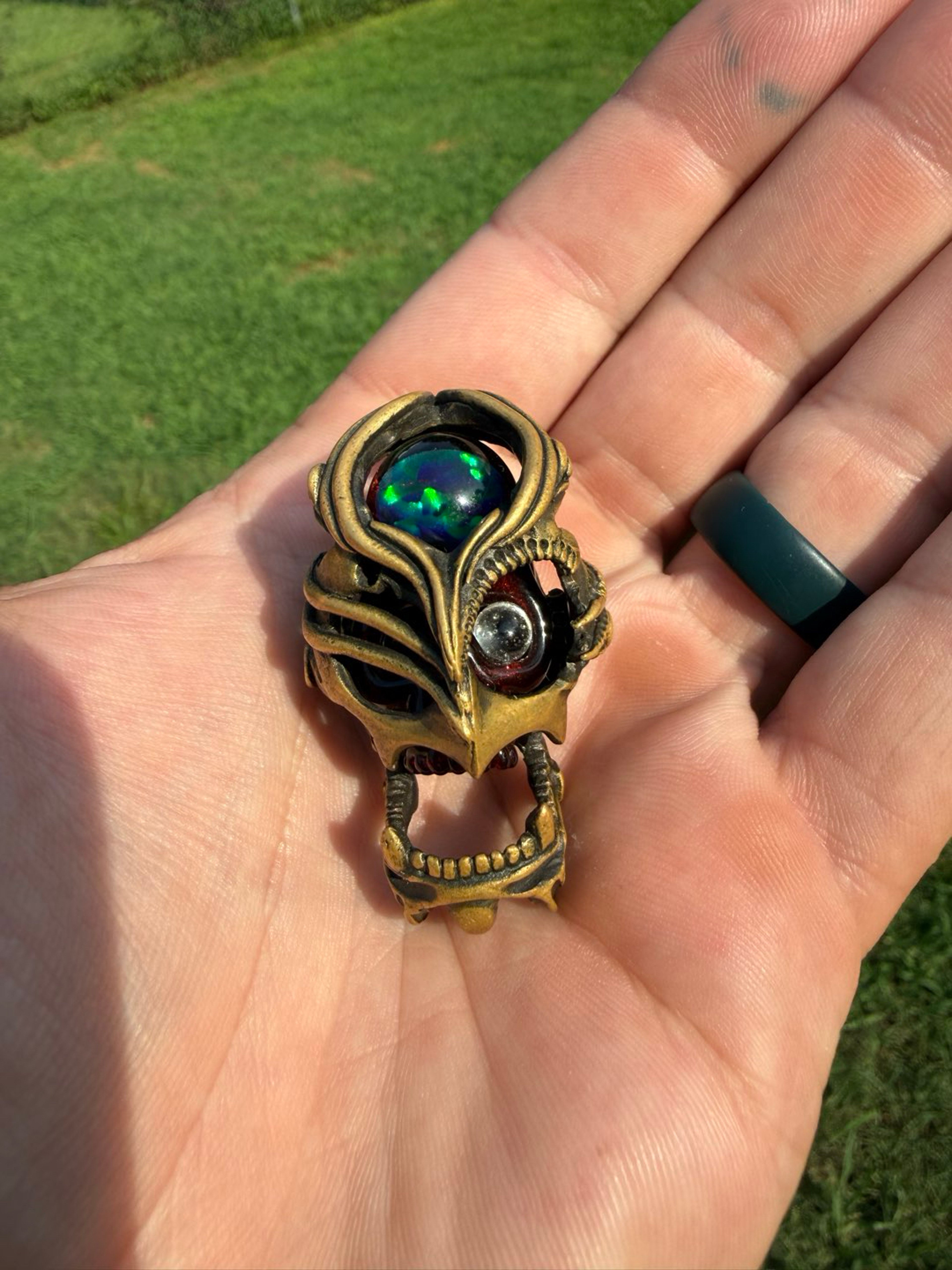 Preview pic of Aquariust Cyborg Masked Skull Pendant