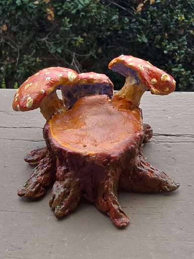 Preview pic of Stumpy Mush Marble Stand