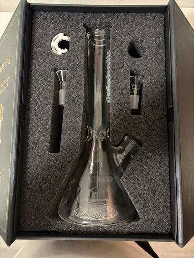 Preview pic of Illadelph 14 inch Mini Beaker Bong with mini OG downstem
