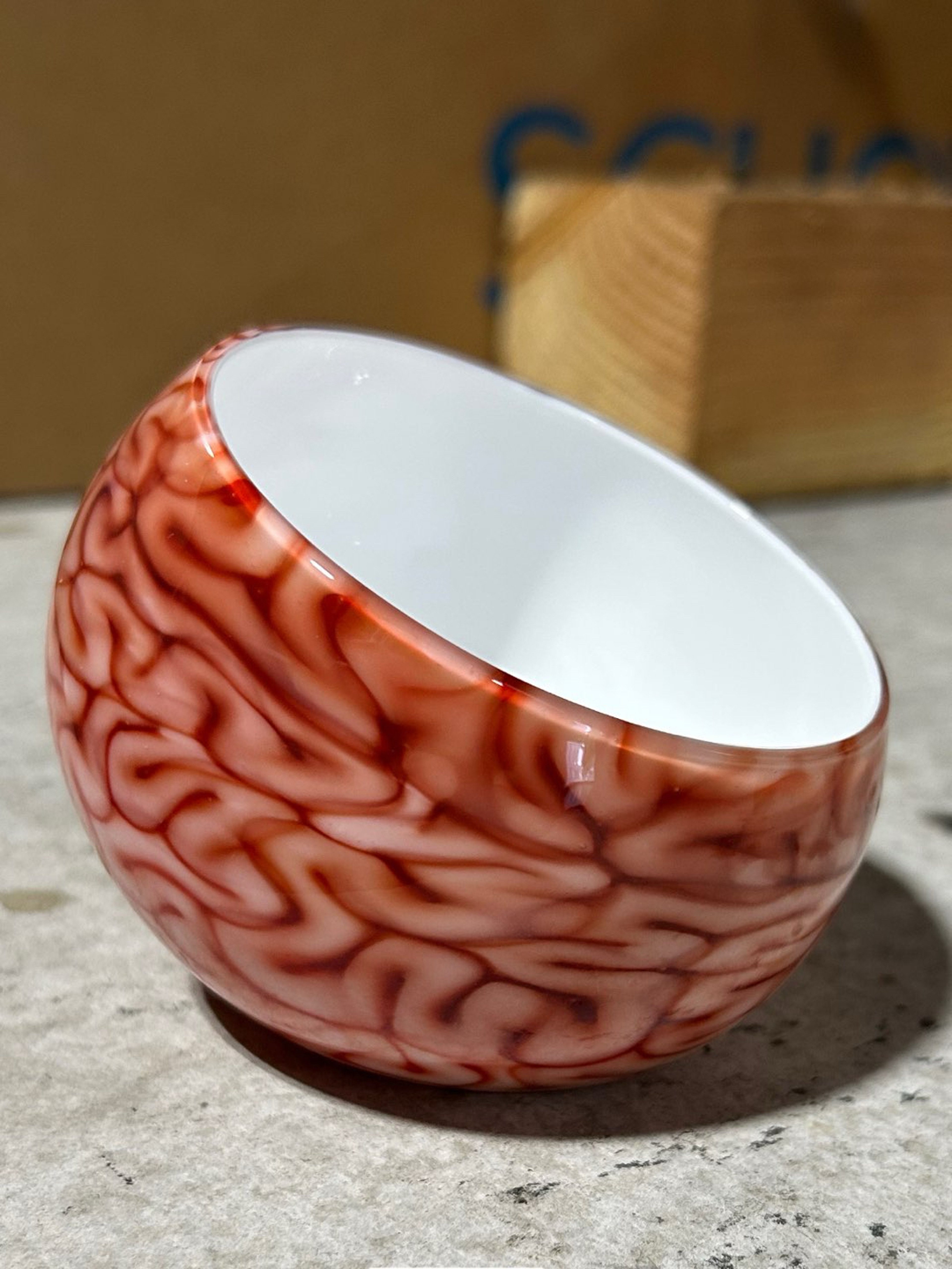 Ash tray image 0