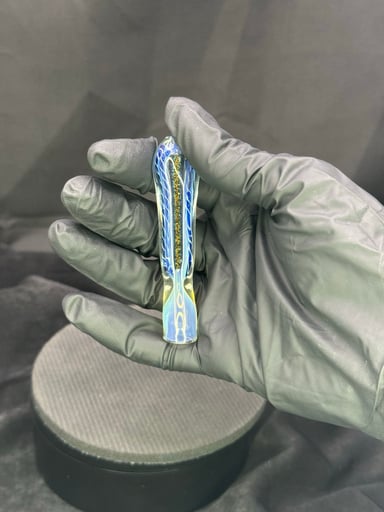 Preview pic of Blue & White Dichro Chillum