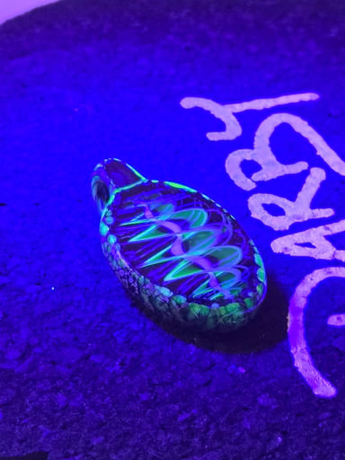 Preview pic of Vettori Glass pendant