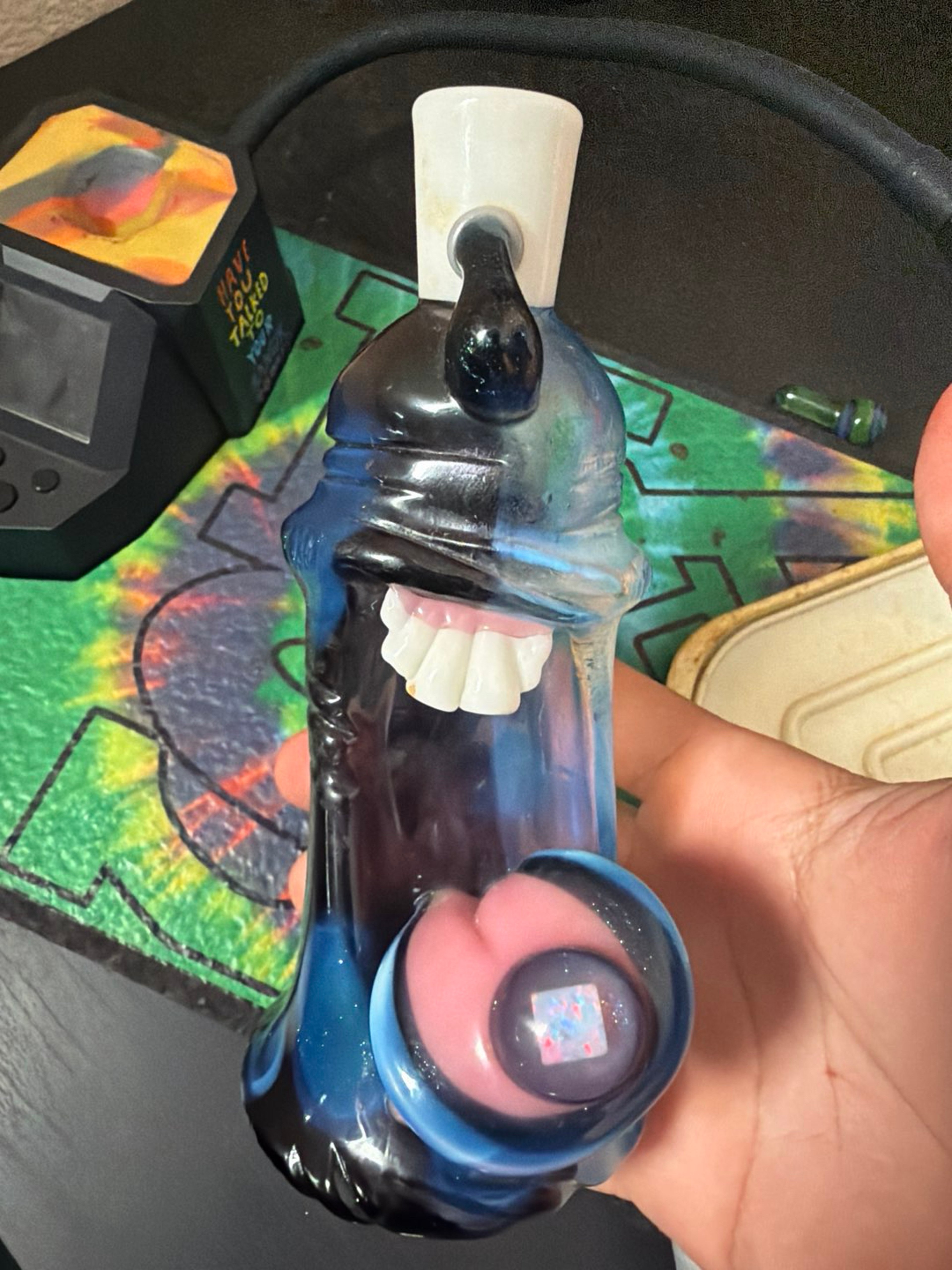 GlassHole Spray can image 0