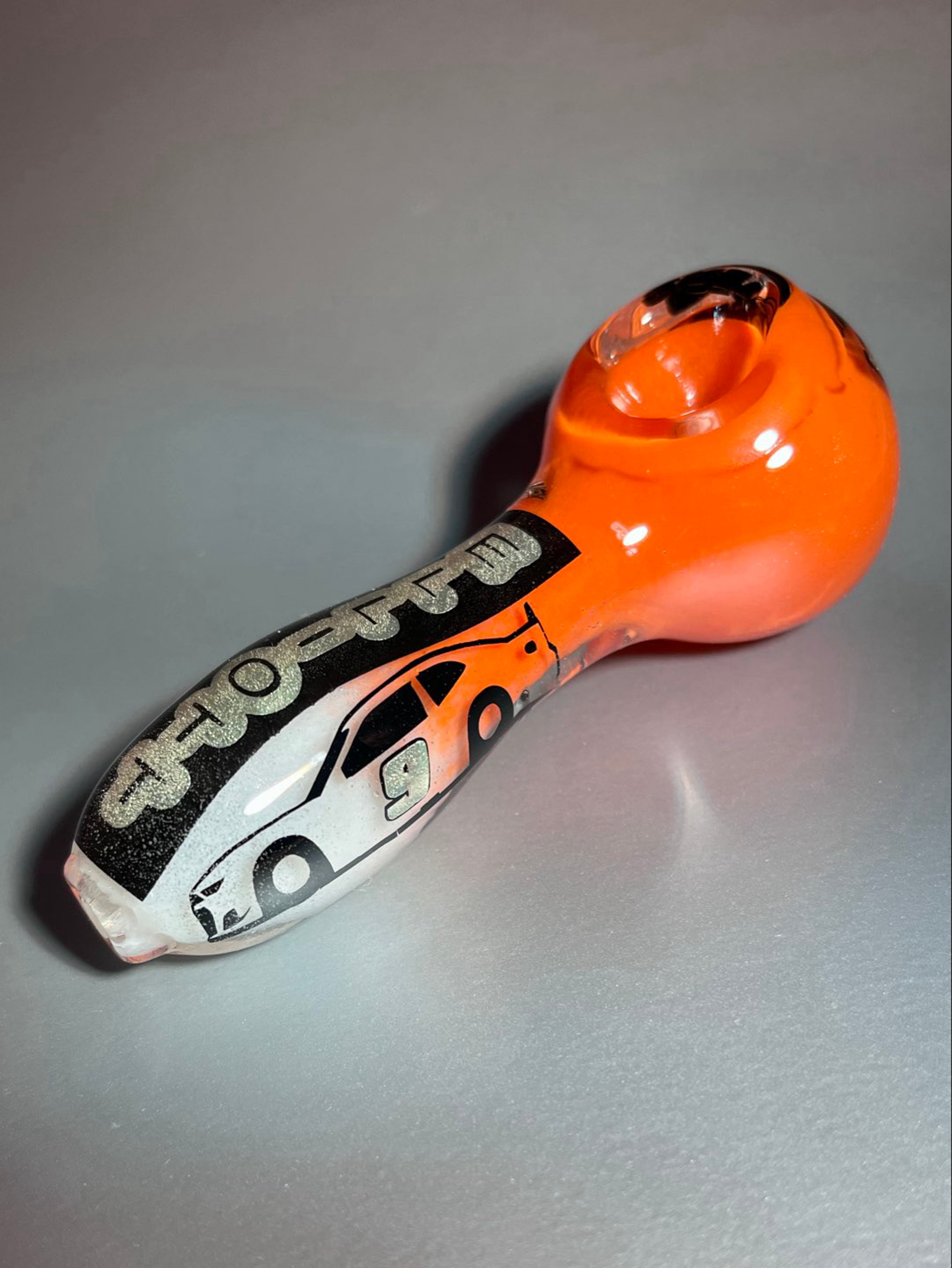 Preview pic of Chase Elliott nascar #9 hooters 4.5” Grav glass pipe orange fade white CUSTOM PERSONALIZED bowl pipe spoon piece 420 gifts