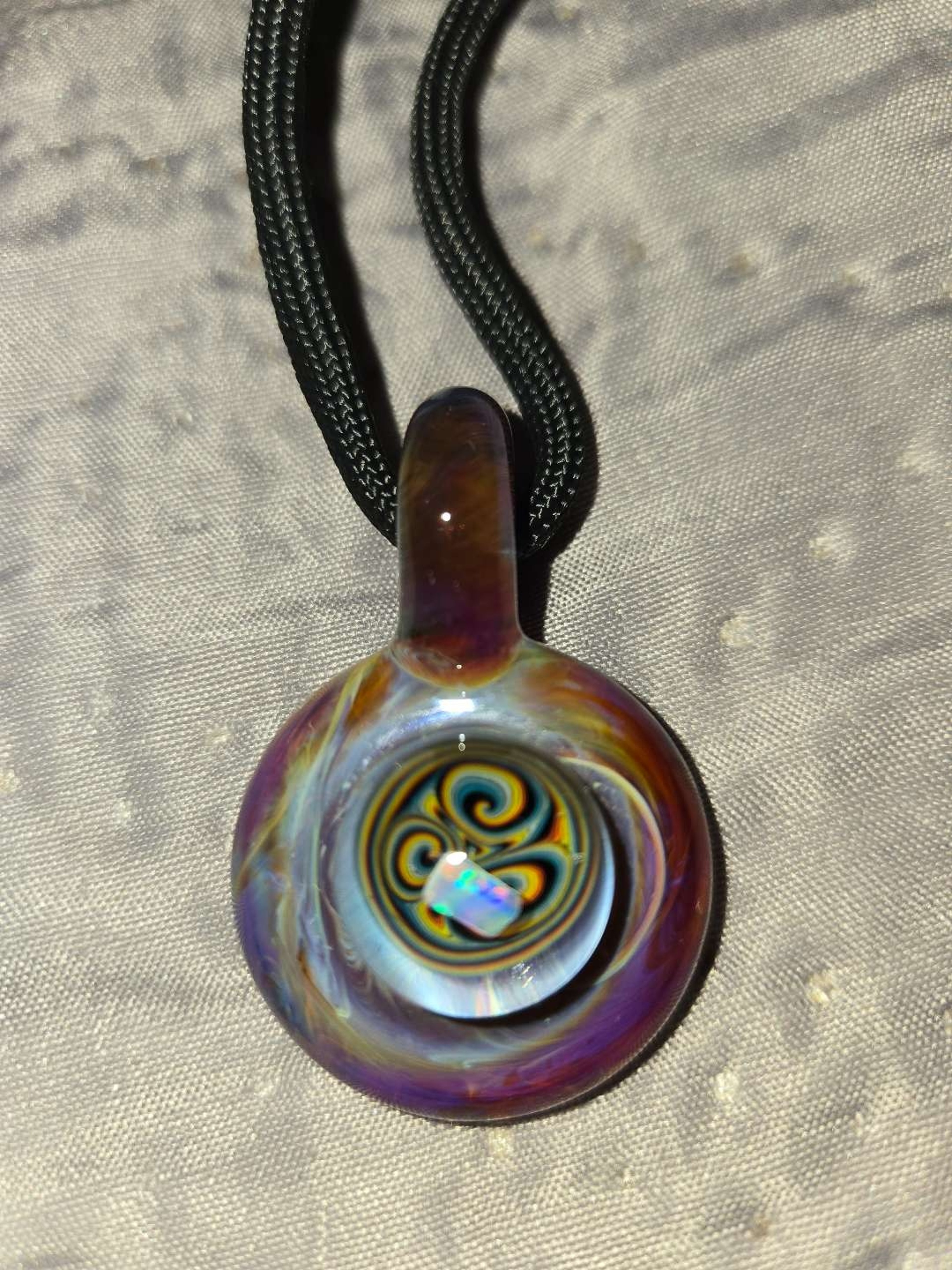 3 pendants image 0