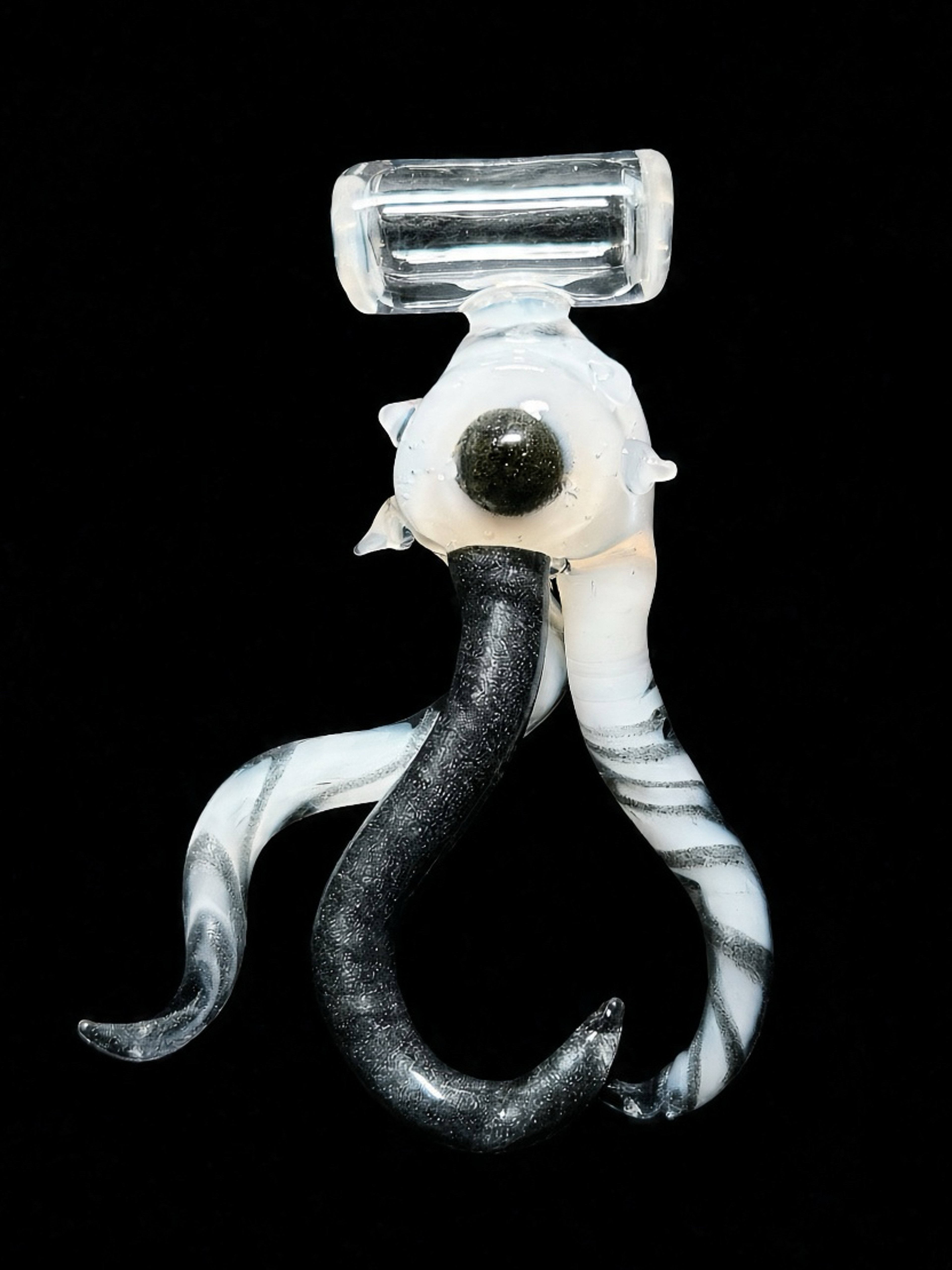 Preview pic of MarvinsGlass Uv Cyclops Octopus Pendant! 🐙