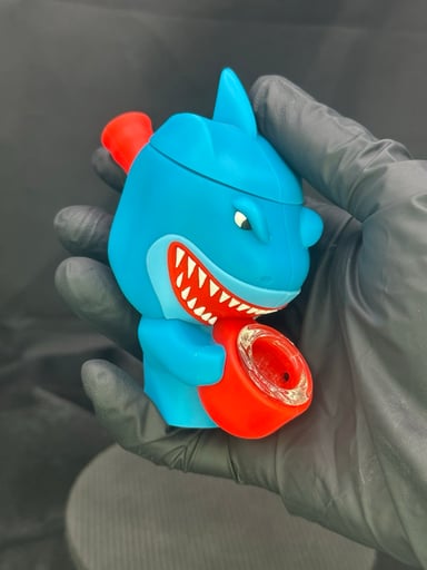 Preview pic of Shark Pipe