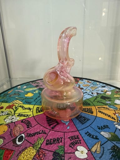 Preview pic of Fumed Map Glass Squareneck