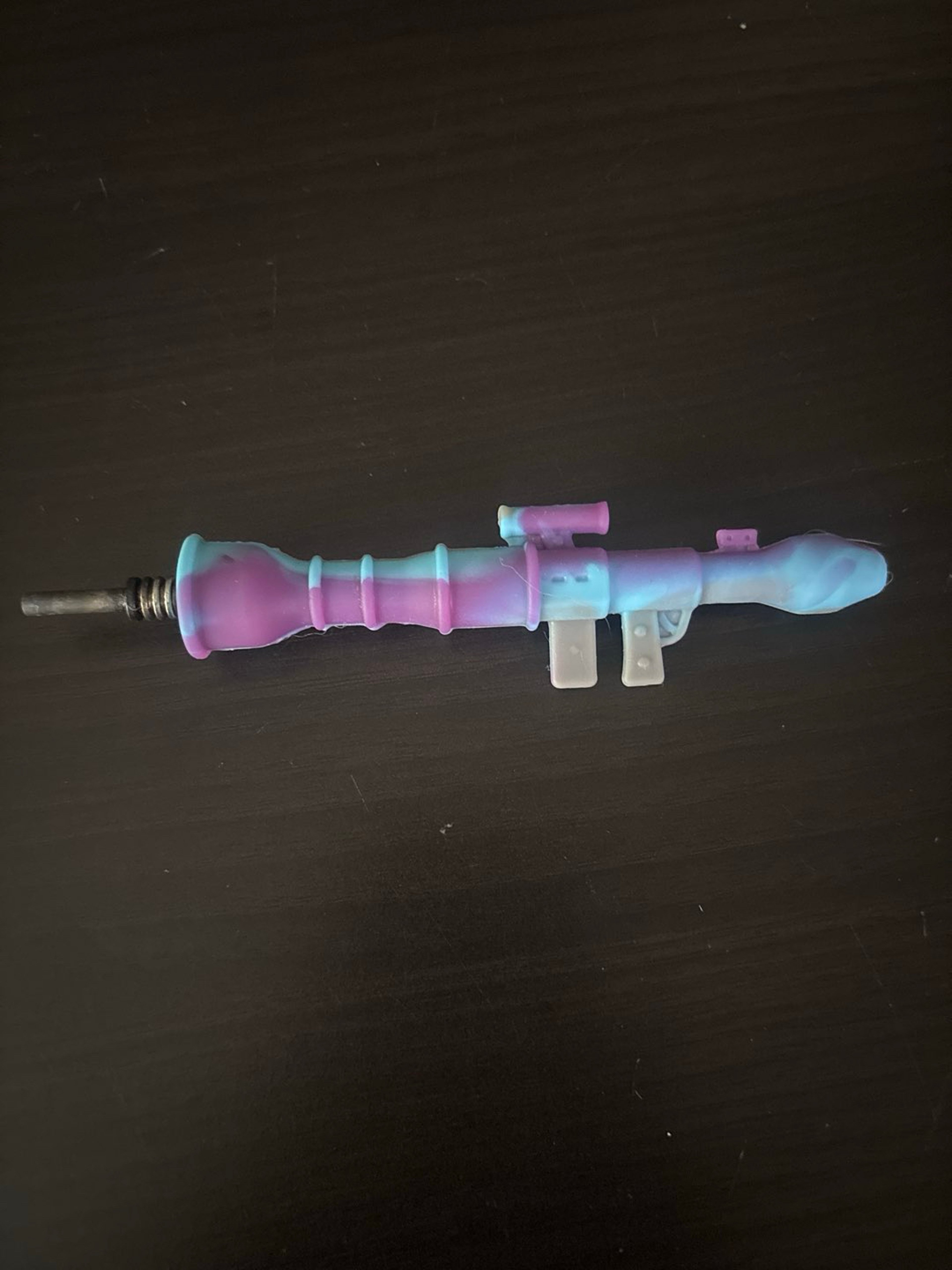 Preview pic of Used silicone bazooka nectar collector
