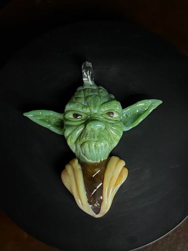 Preview pic of Yoda character pendant