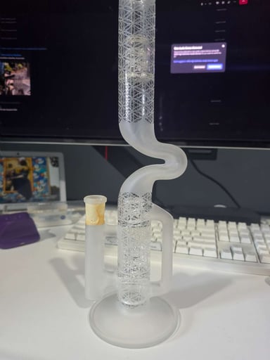 Preview pic of Gnob bent neck treecycler *Chipped Joint*