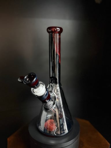Preview pic of Vaspe glass bong