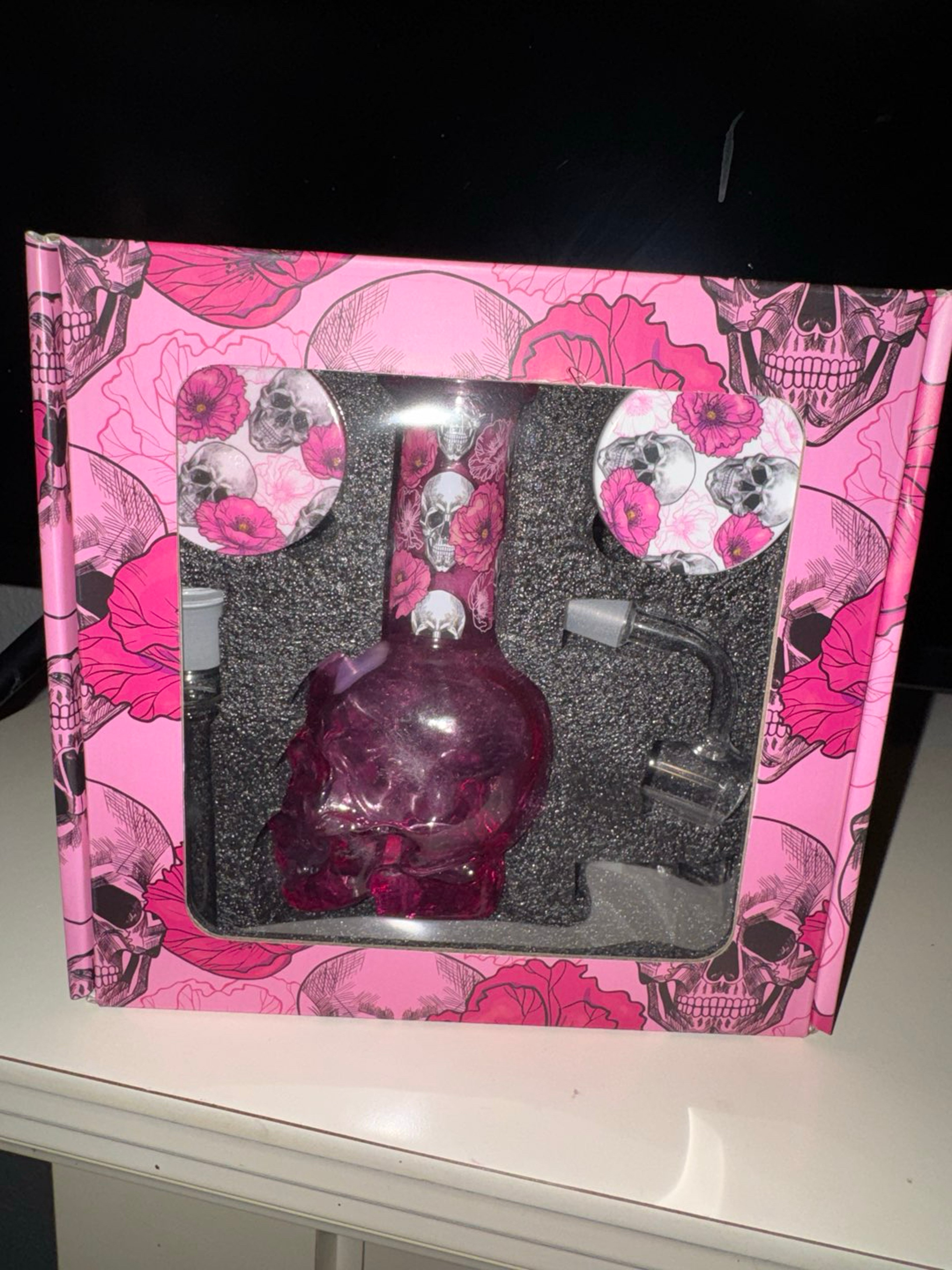 Preview pic of Glass Skull Bong Kit 6Pc Including Thick Water bong Grinder quartz nail glass bowl Accessorieser
