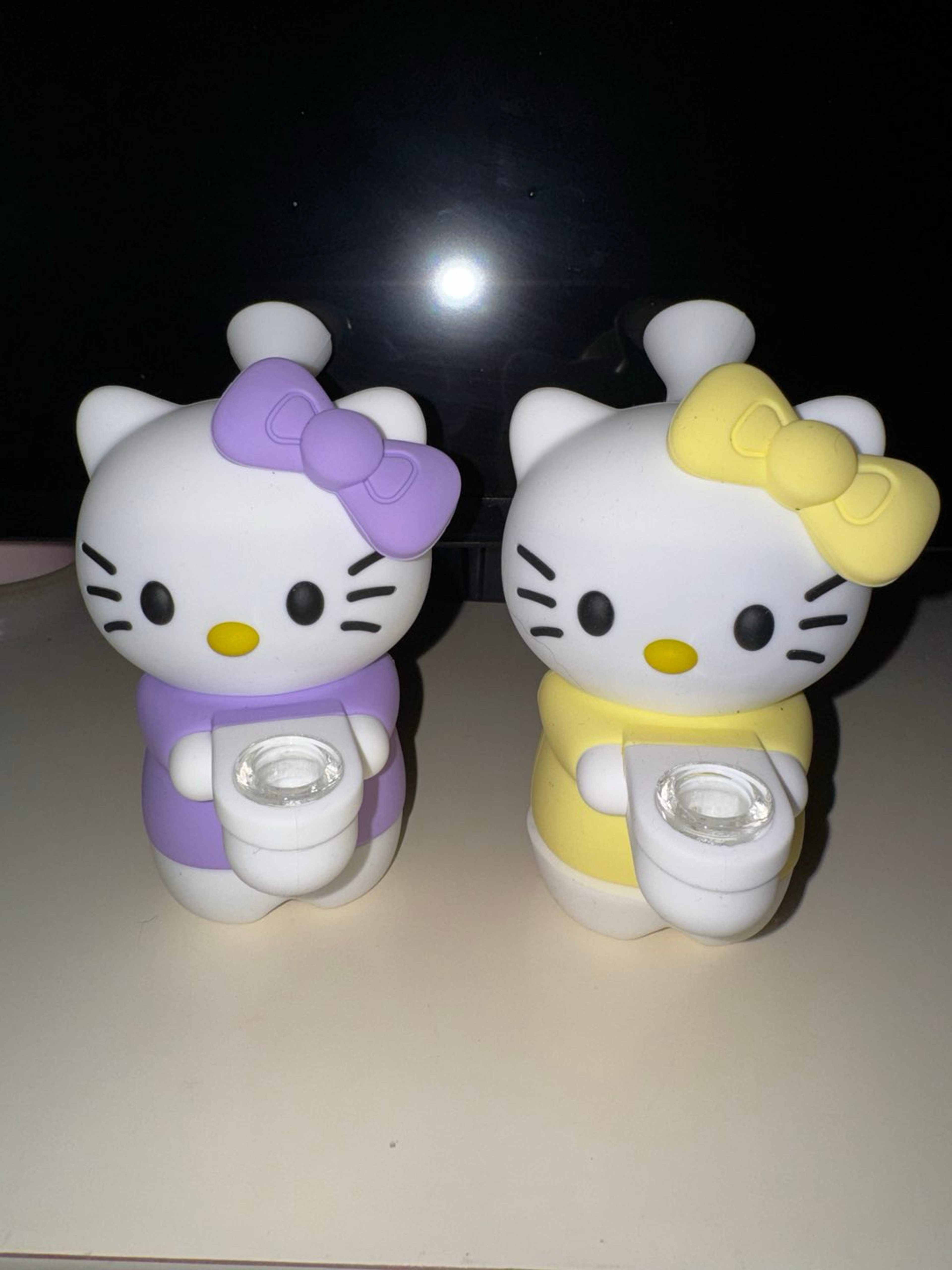 Preview pic of Hello Kitty-themed silicone smoking water pipes- set of 2