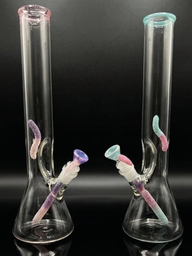 Preview pic of Sour worm beaker