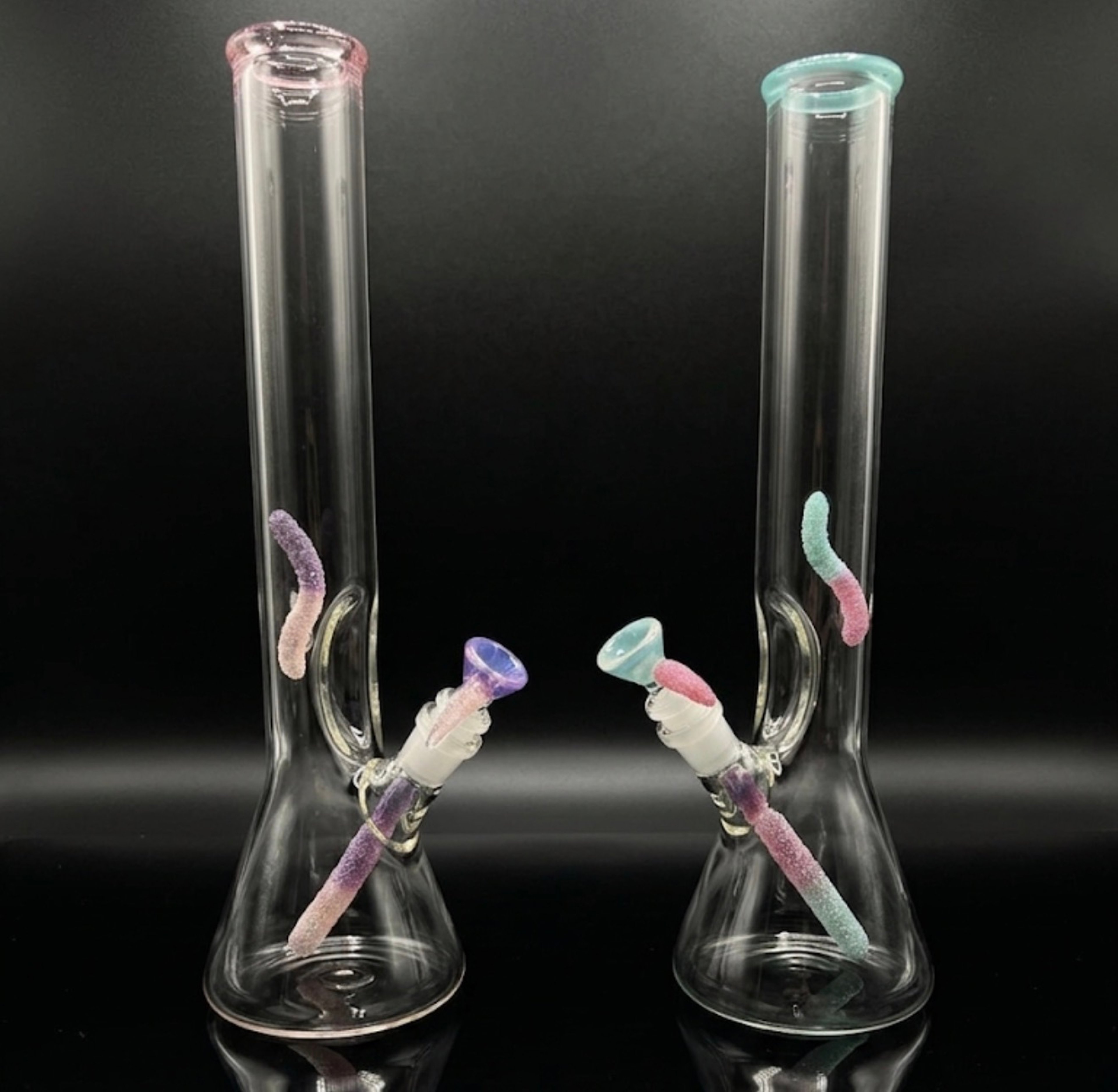 Sour worm beaker image 0