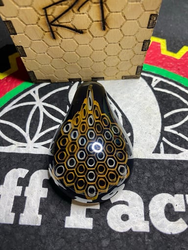 Preview pic of Ryan Teurfs Honeycomb Pendant