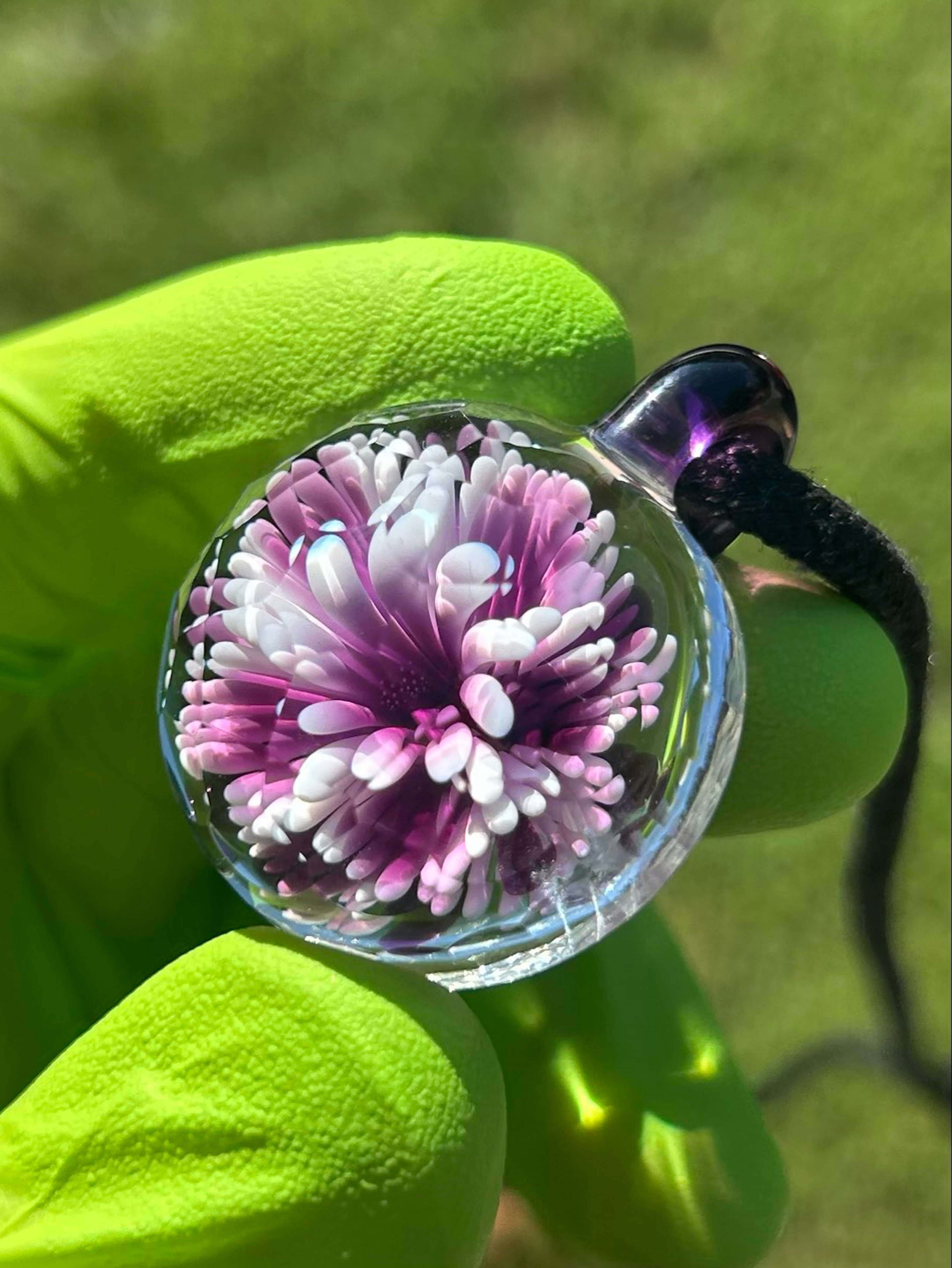 Preview pic of OM Glass Faceted Pendant