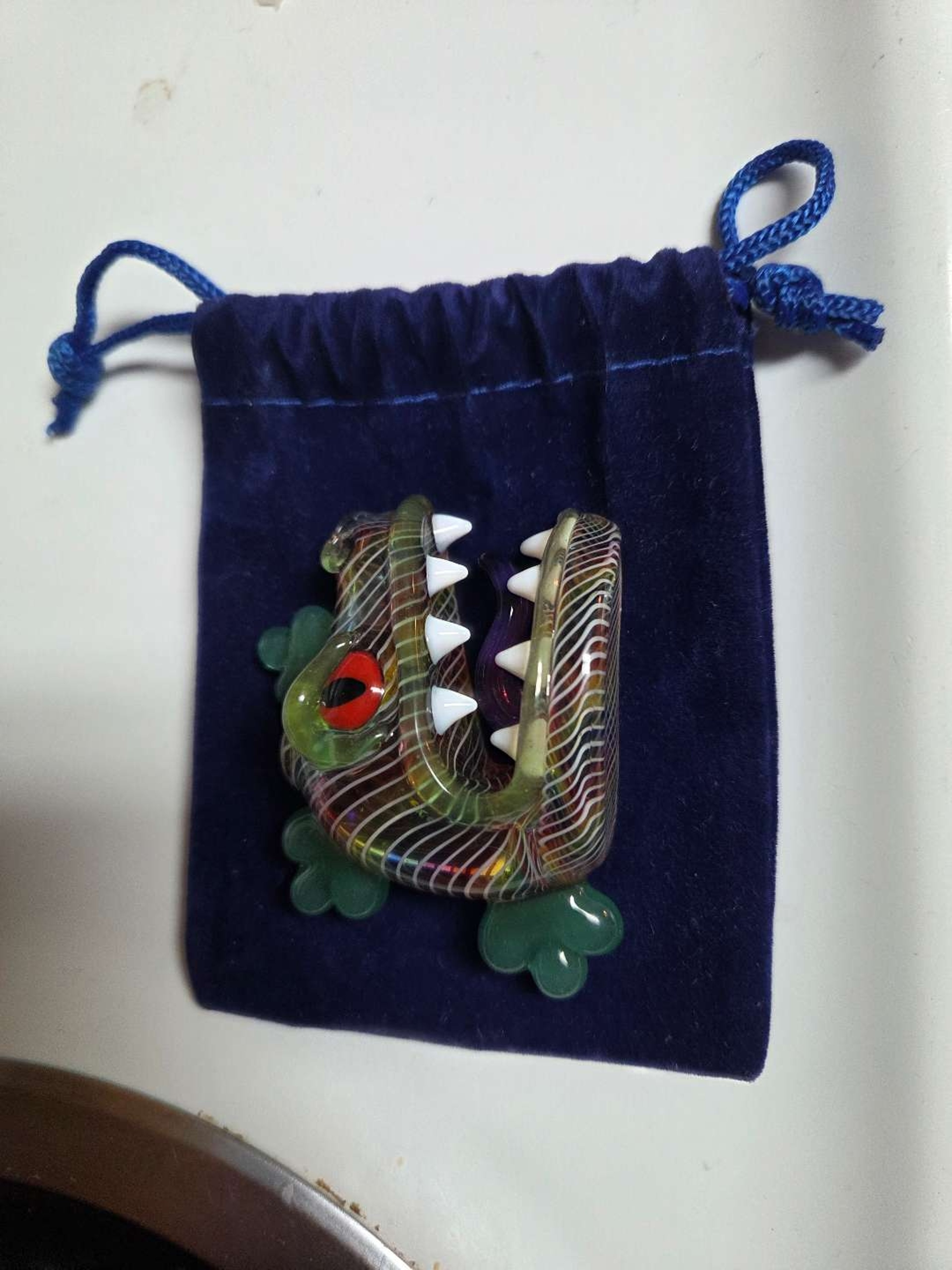 Preview pic of Jsmart glass and karma glass  collaboration reptar pendant