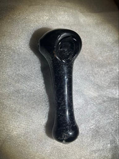 Preview pic of Black glass hand pipe