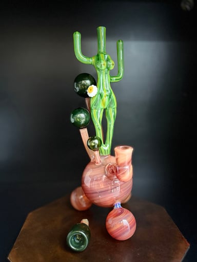 Preview pic of FatHead cactus lady bong