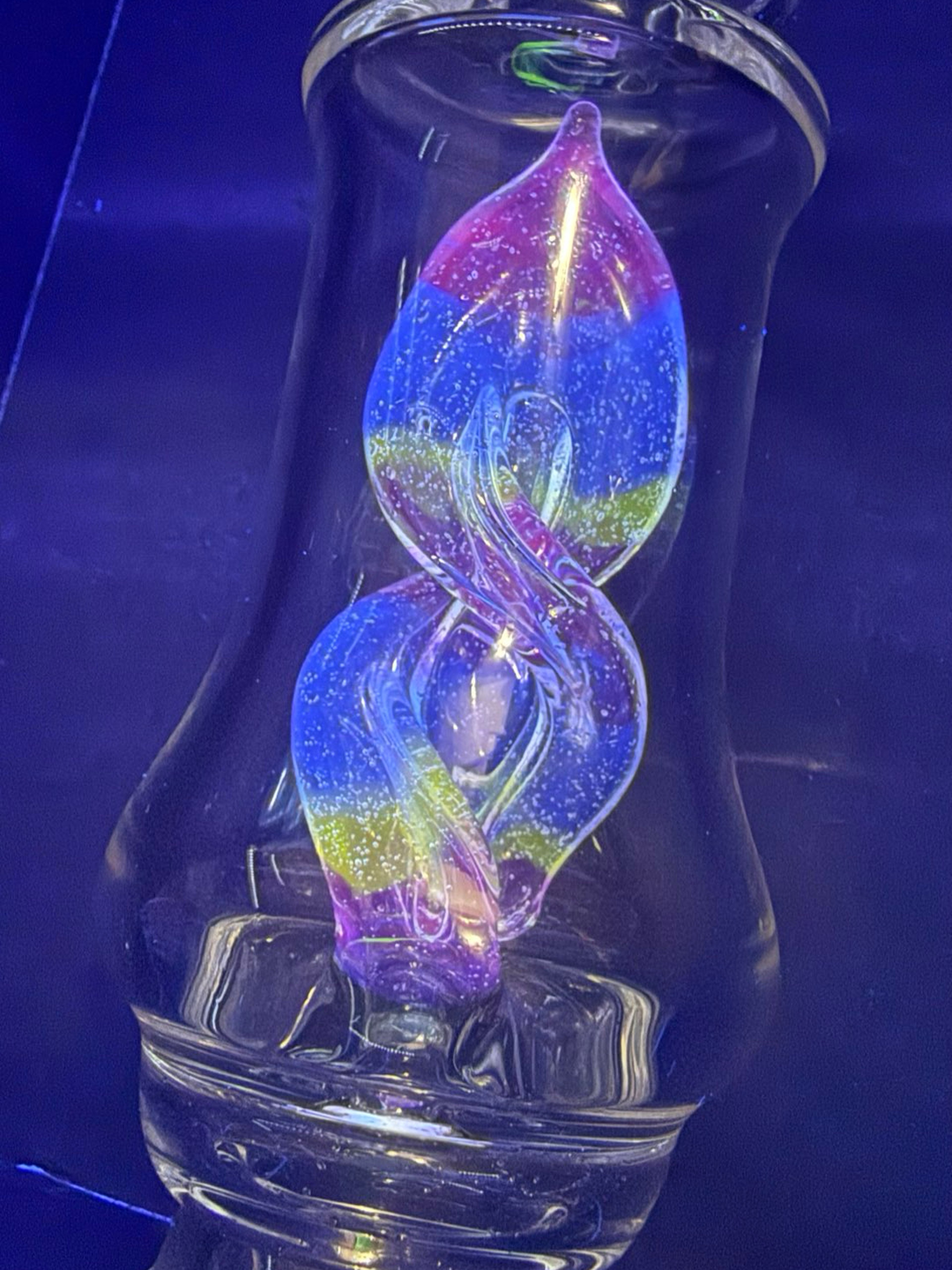 Preview pic of Real Rich Brian UV-Tricolor Puffco Peak/Peak Pro Glass Attachment