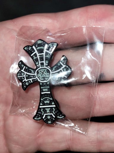Preview pic of Ben Focus "Chrome Focus" Hat Pin